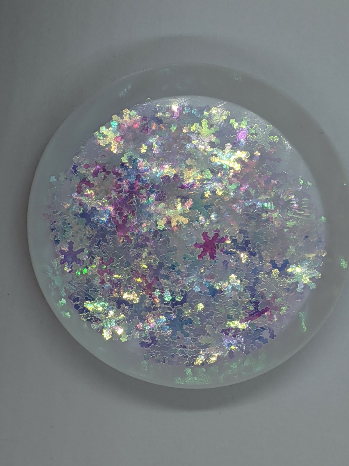 Colour Shift AB Clear/White/Green/Pink Snowflakes Winter Christmas UK Seller