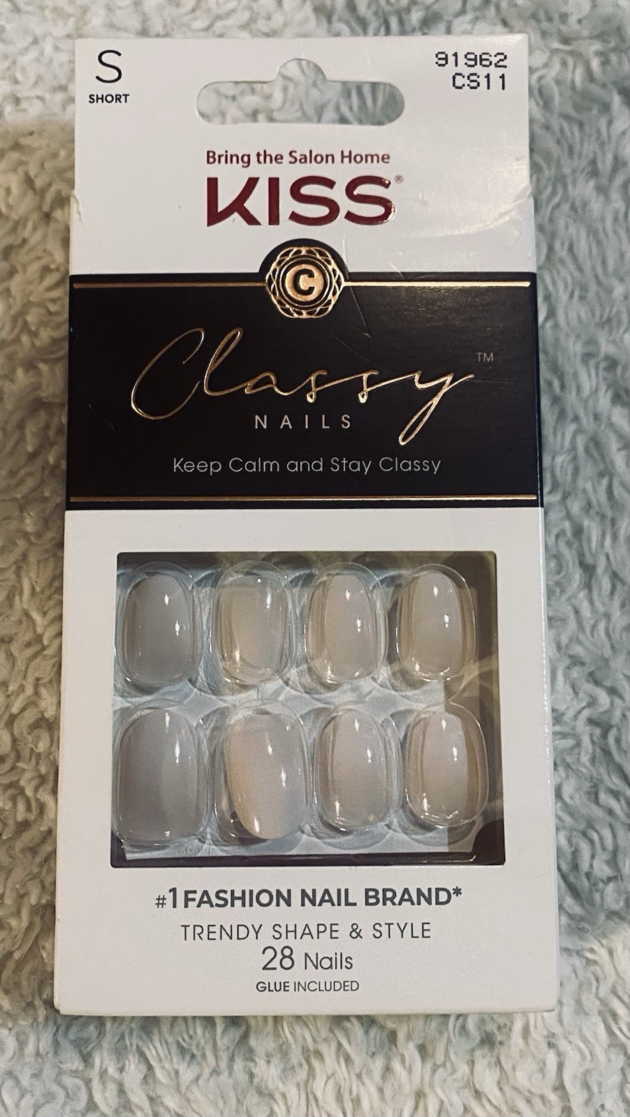 KISS Classy Nails French Manicure Press On Nail Set Gel Finish 28 Count
