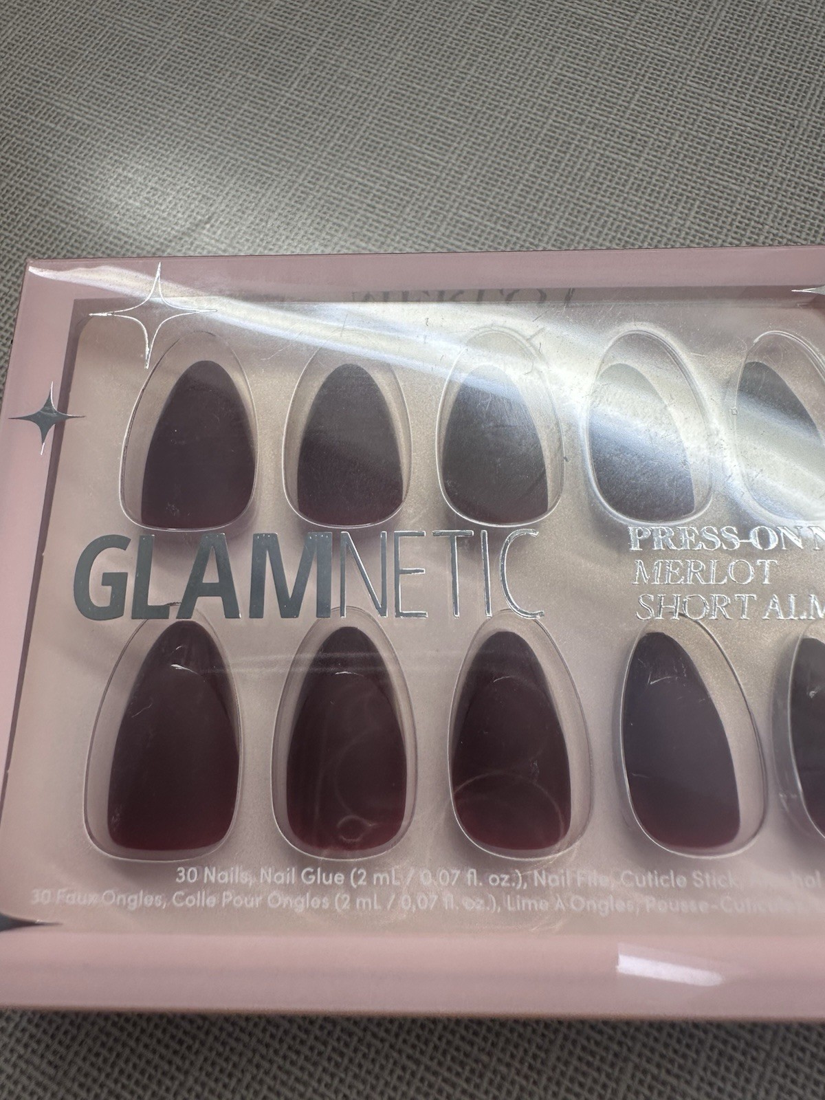 Glamnetic Press-On Nails Merlot Short Almond Glue Included