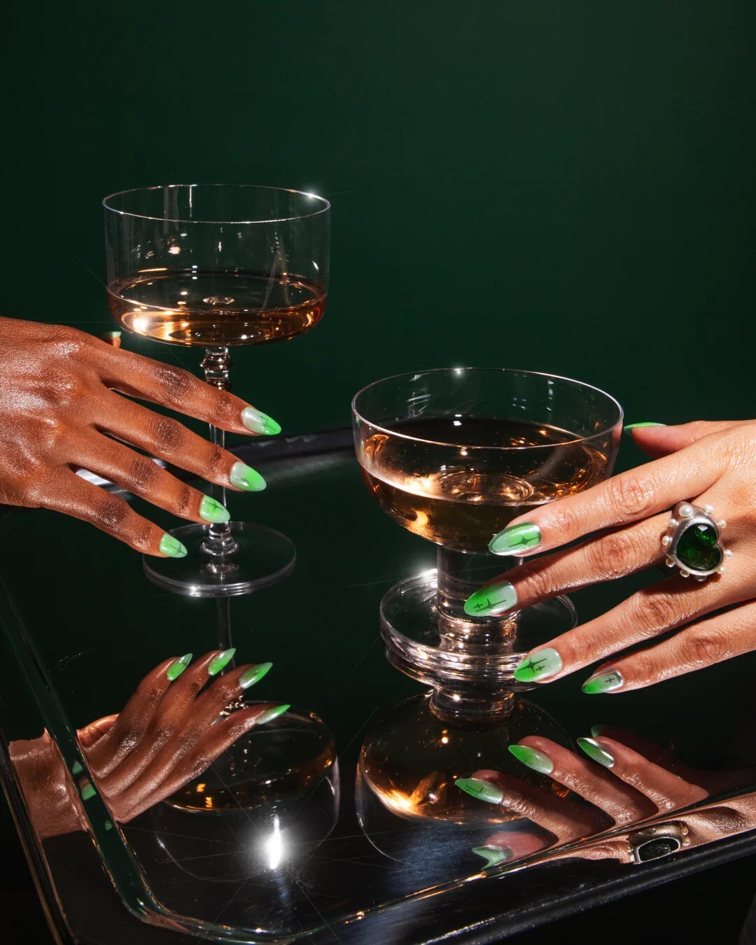 NEW Chillhouse Chill Tips Nail Art Press Ons Cash App Exclusive 24 nails Wand