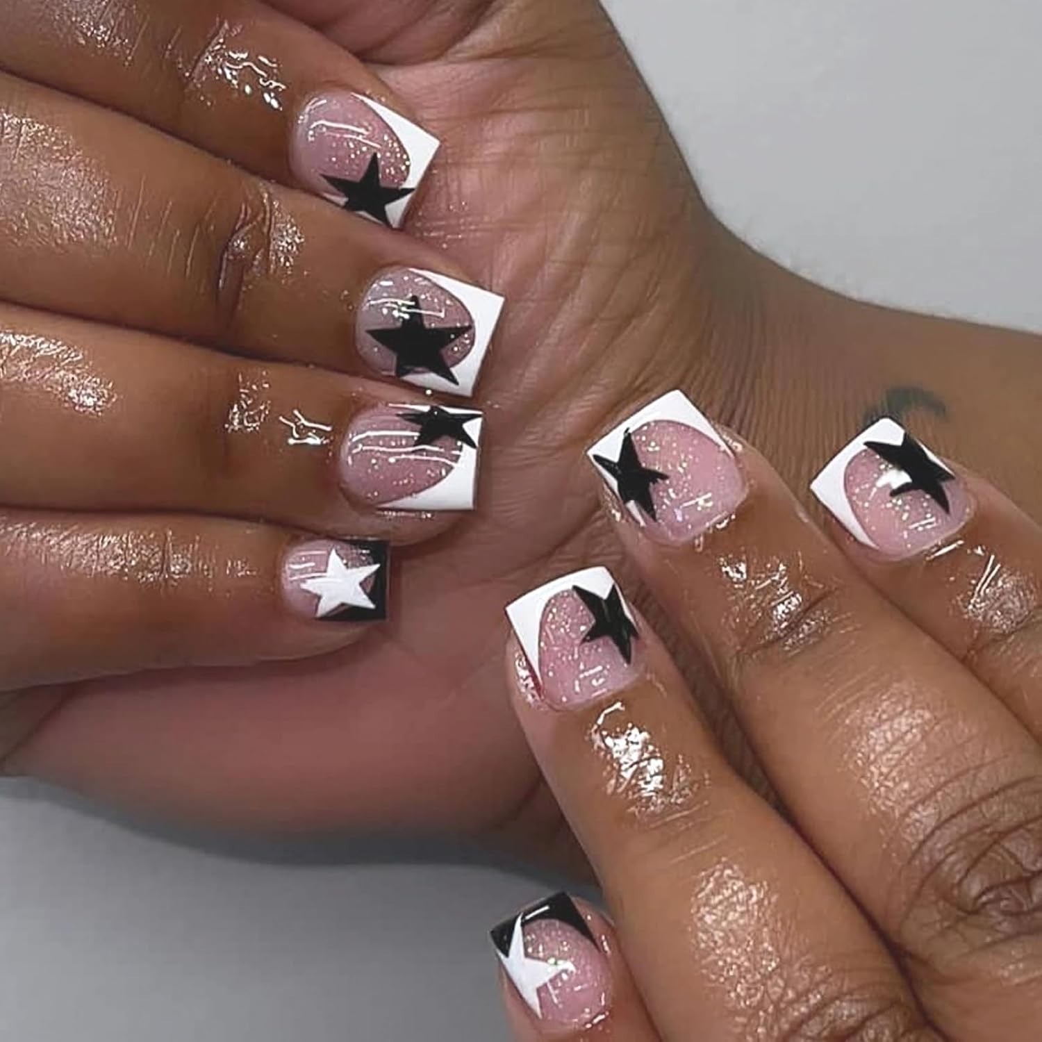 Square Press on Nails Short – White Black French Tip Fake Nails, Star Y2K Got…