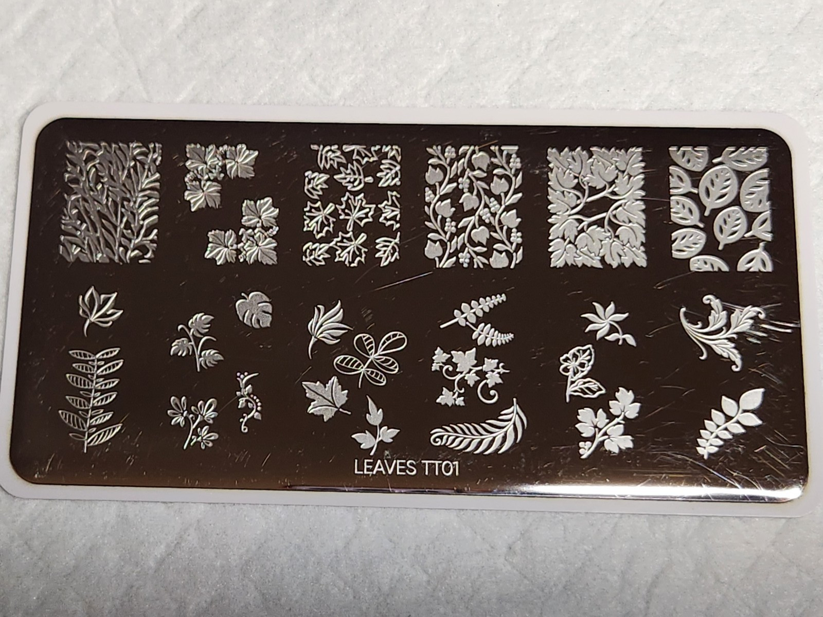 twinkled t Nail Stamping Plate – Leaves TT01