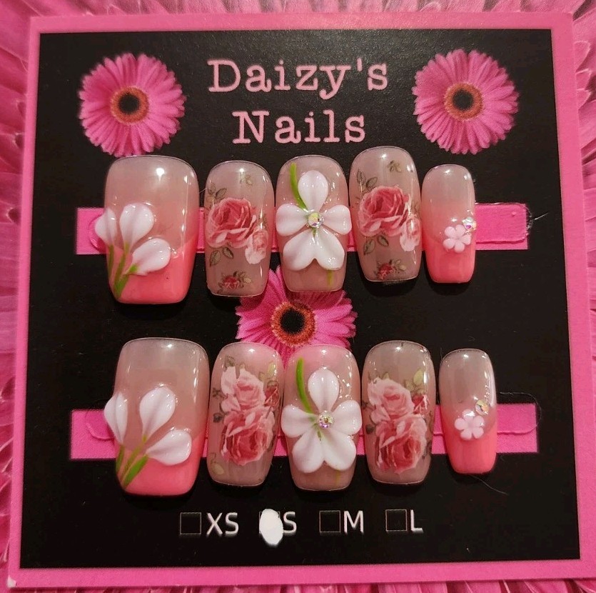 Small Size Pink Rose Garden Press-on Nail Set Handmade Squoval 2.0 Cm Length
