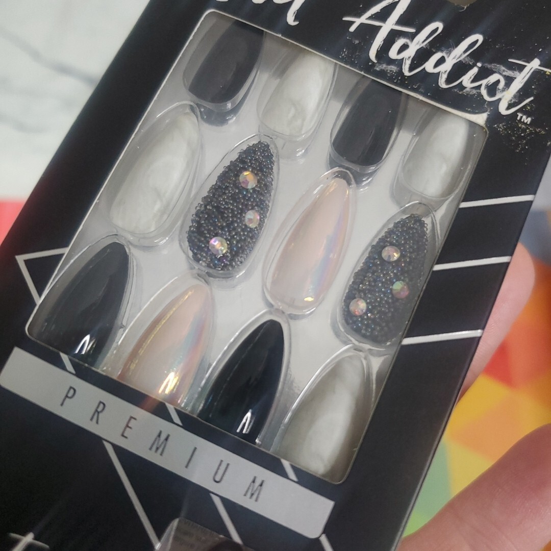 Ardell Professional Nail Addict Premium Set~ Marble & Diamonds! ~ 28 Nails NEW