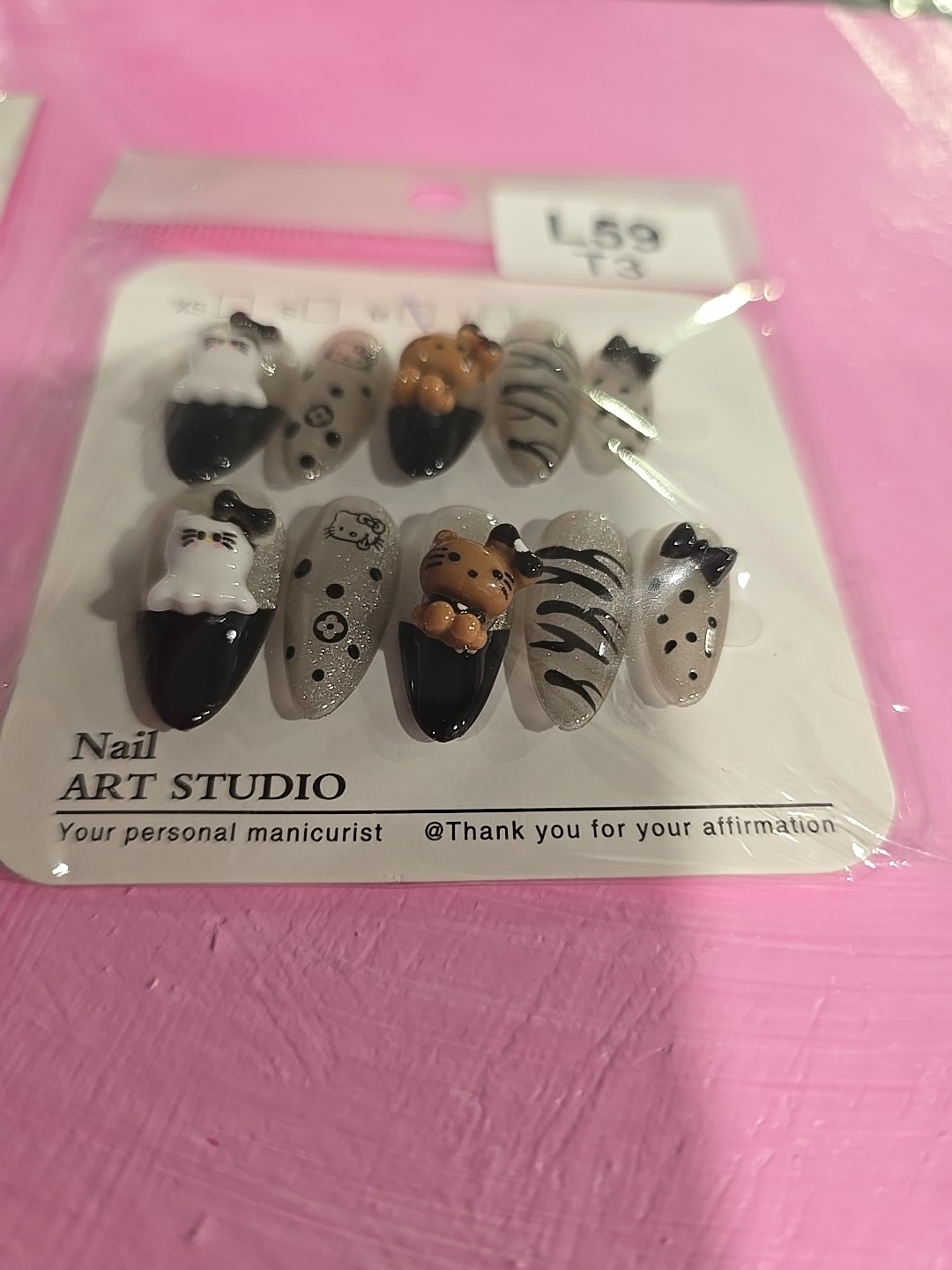3 Sets Of Hello Kitty Size Medium Press On 3D Nails Set 1