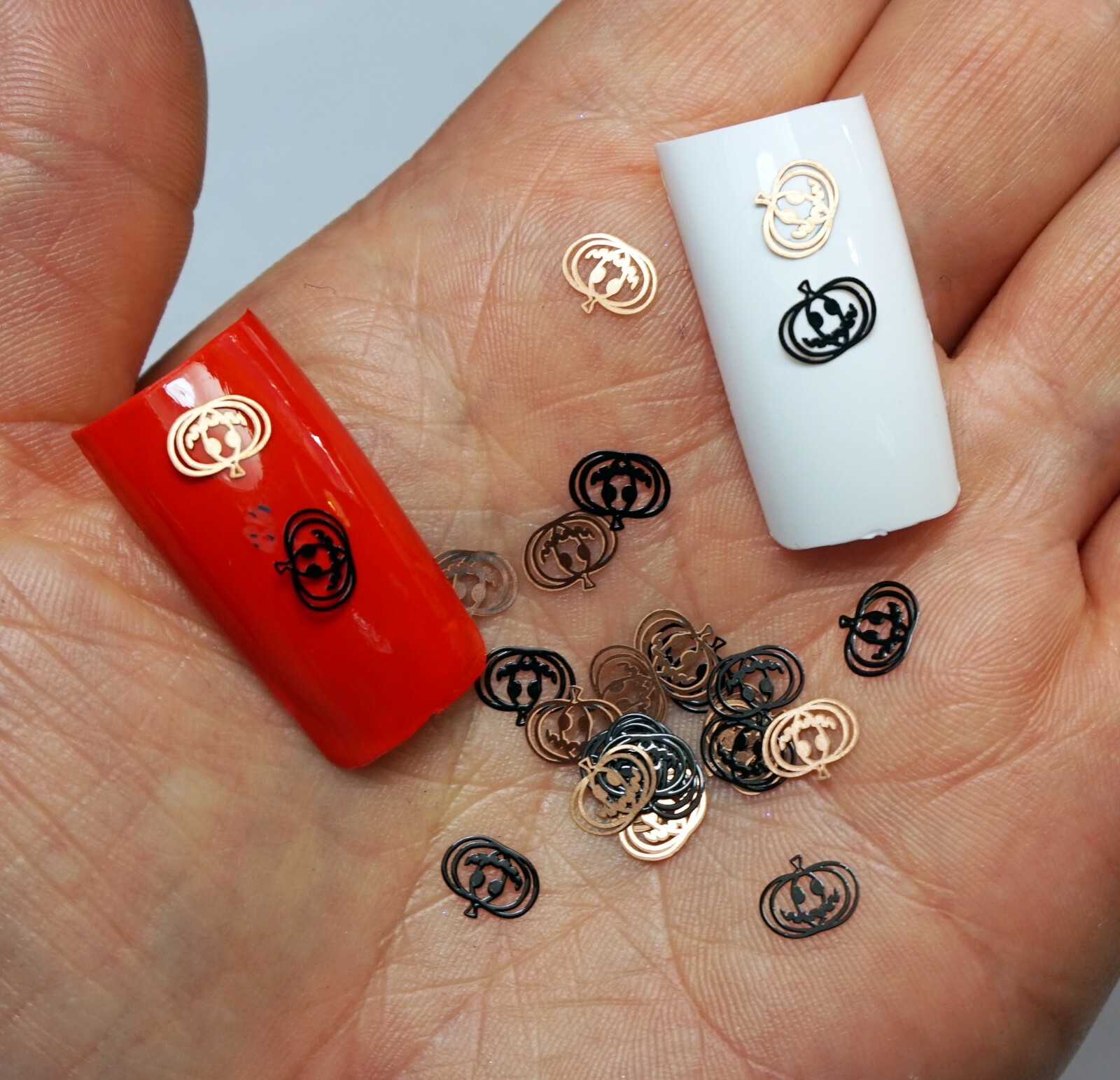 50 x HALLOWEEN PUMPKINS NAIL CHARMS Black Gold Metal 3D Nail Art Small Gift Box