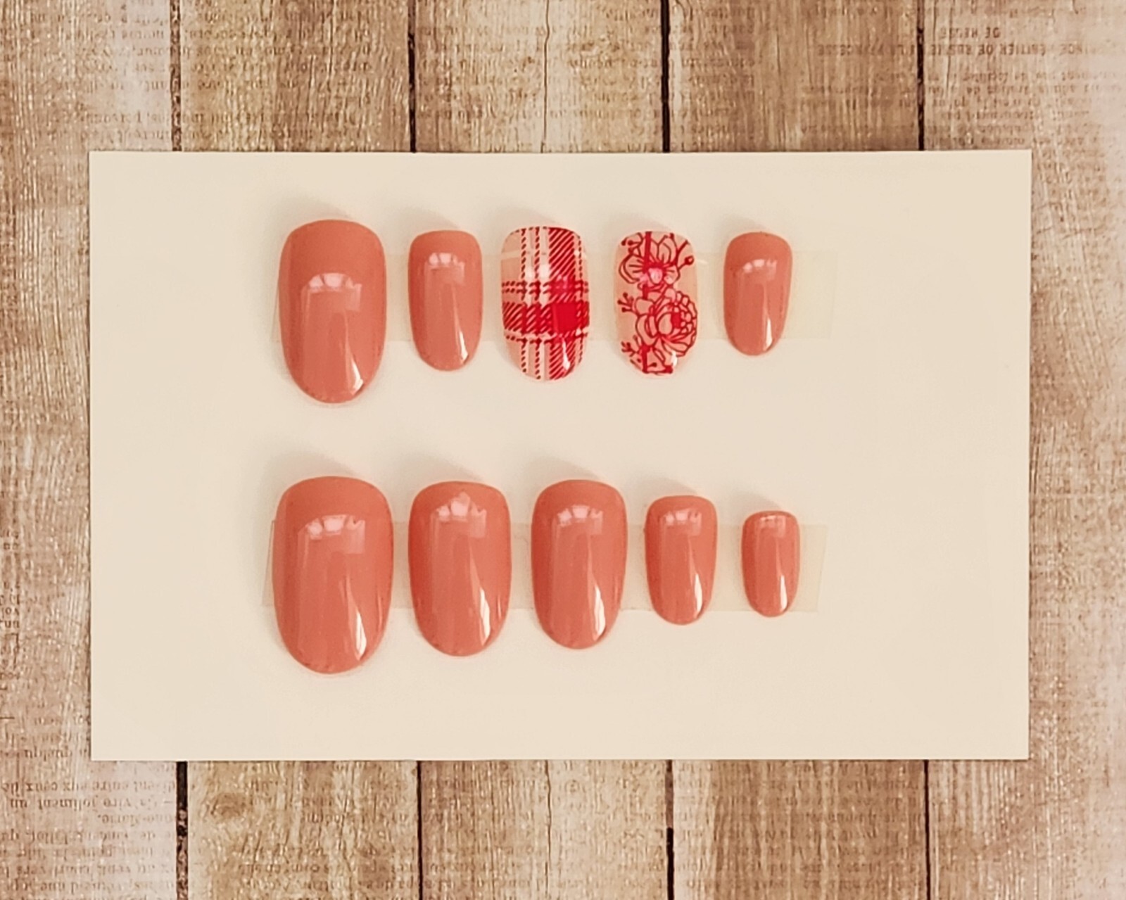 Custom Press On Handmade Gel Nails Pink Plaid Floral Accents Oval Short 20 Tips
