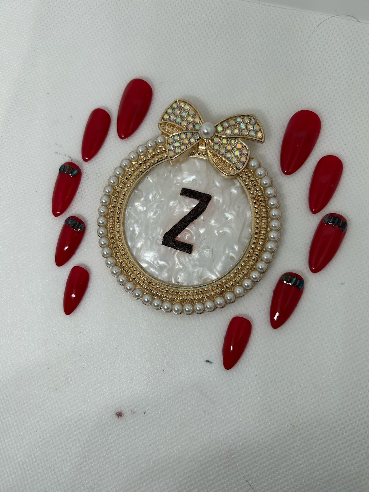 Z NAILZ! Handmade Classic Red M Almond Press On Nails With Bling