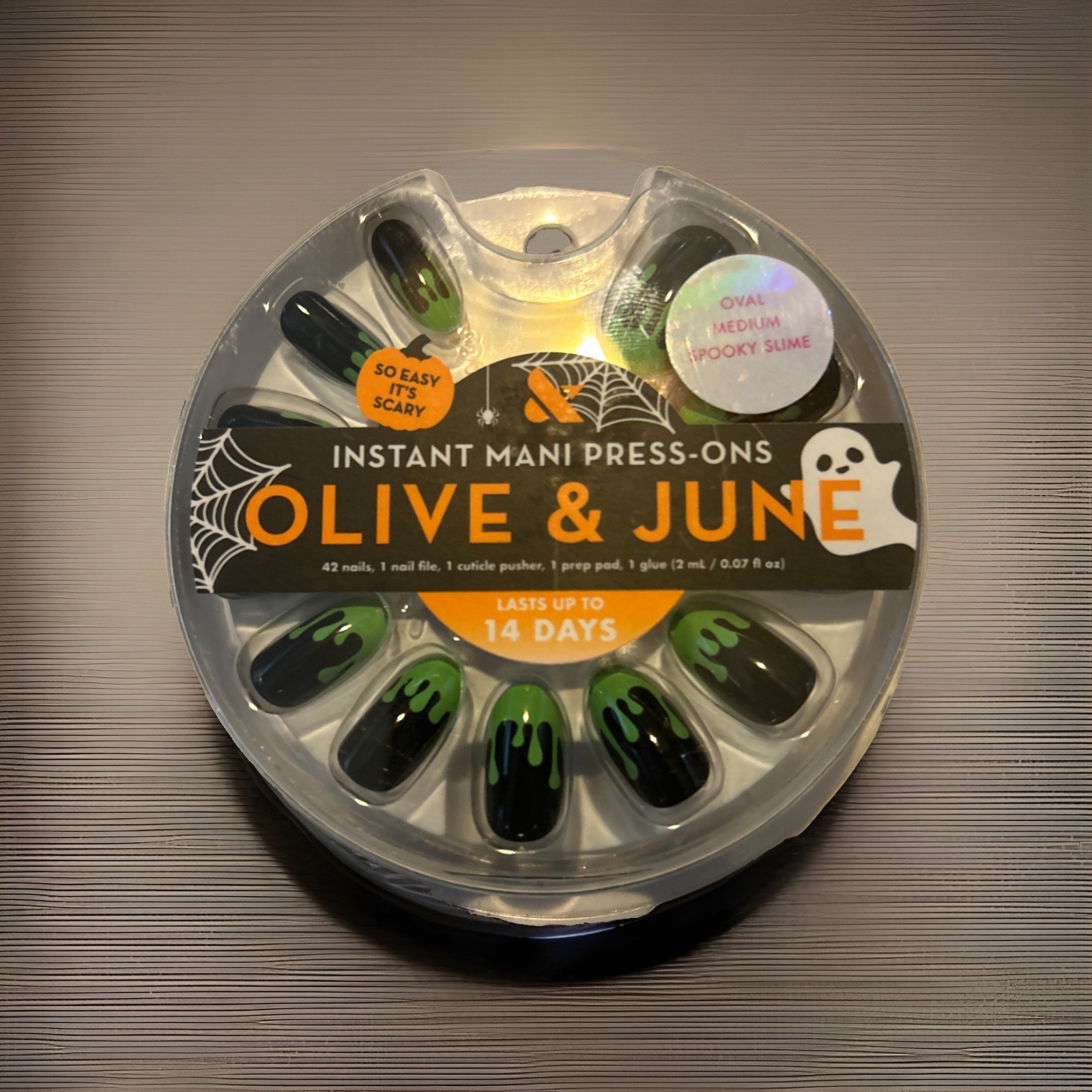 Instant Mani Press-one O live & June Oval Medium Spooky Slime