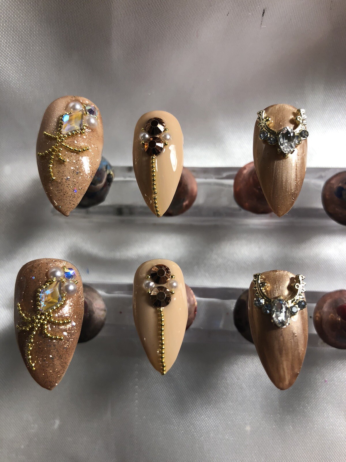 Z NAILZ! Gorgeous Set Of Handmade Medium Almond Beige Bling Press On Nails