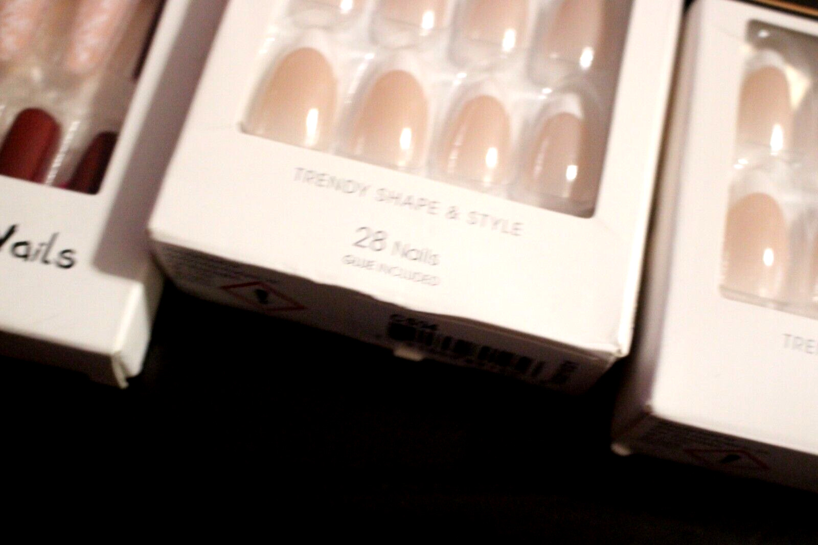 4-PACK PLUS BONUS CLASSY NAILS KISS 89125 CS04 TRENDY NAILS MEDIUM