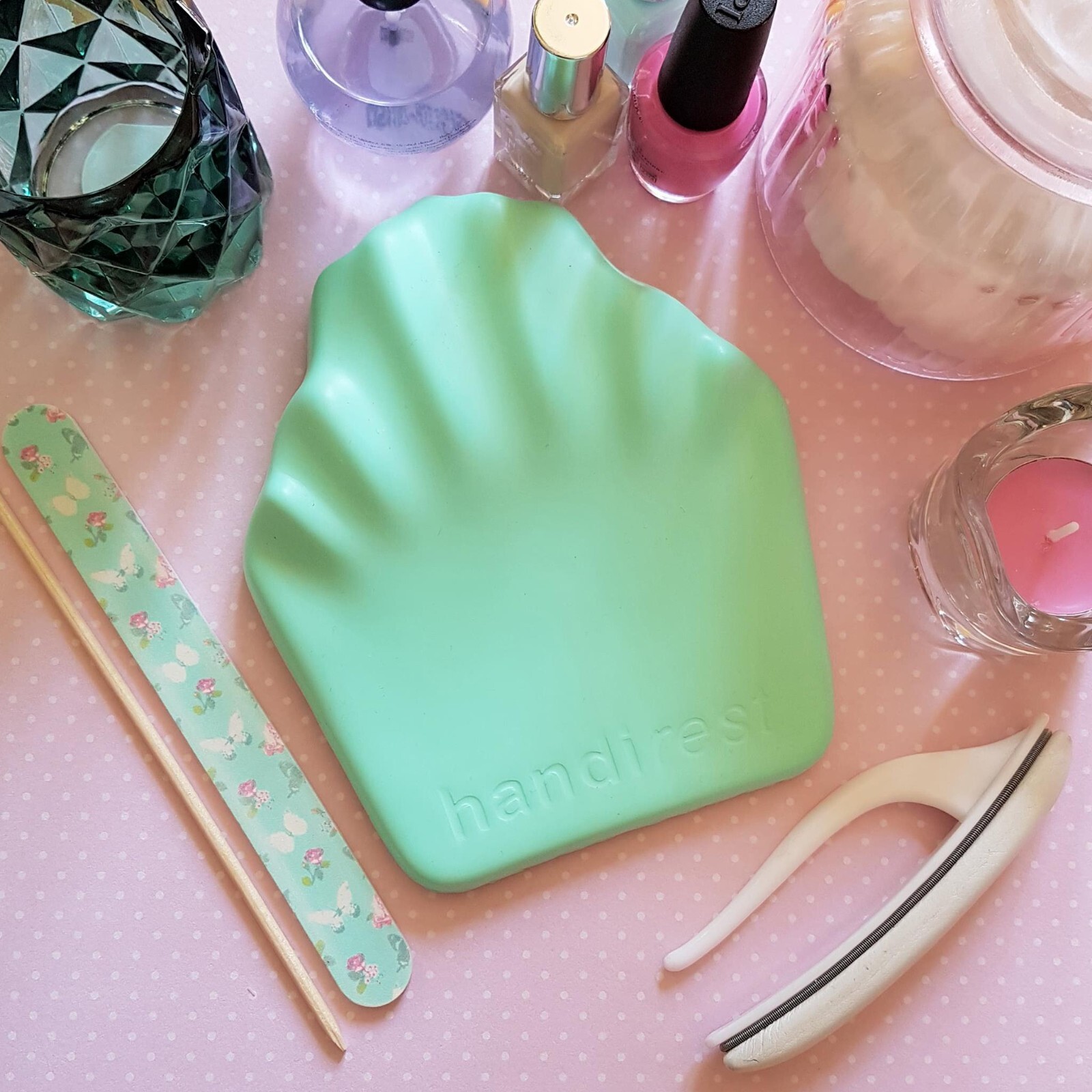 Handirest Manicure Accessory – New – Boxed – Nail Art Tool – Green Colour