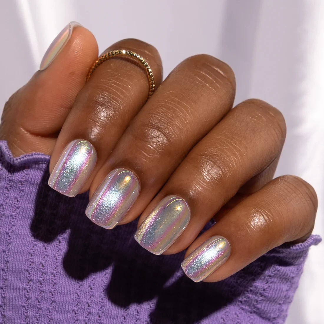 Red Aspen Press On Nails-Beaming Bradie Short Squoval Acrylic Holographic