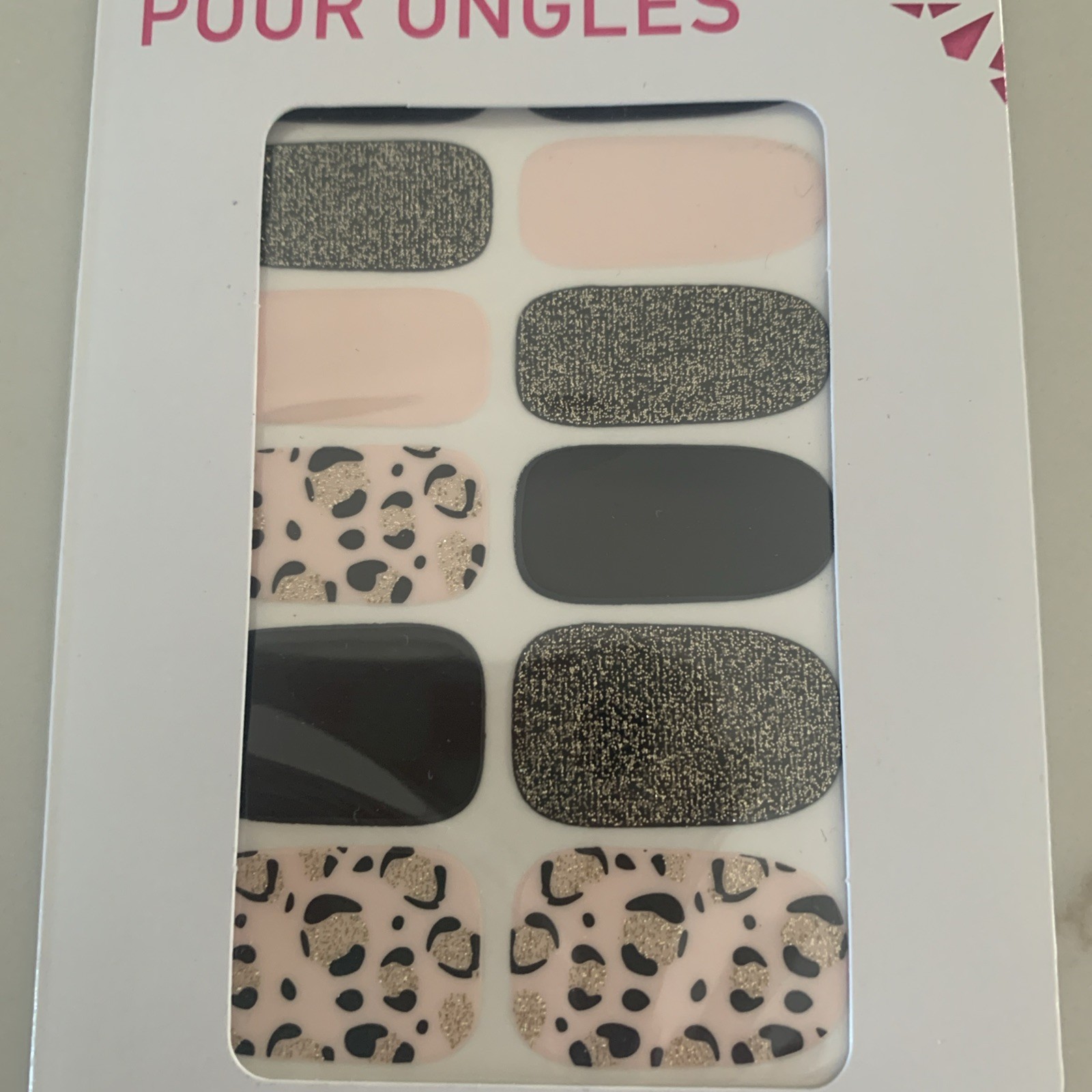 b.color Press-On Nails Pink Beige Multicolor Shiny Oval Pre-Designed Set 2 packs