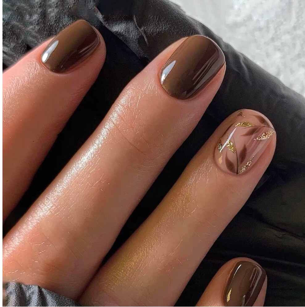 nails