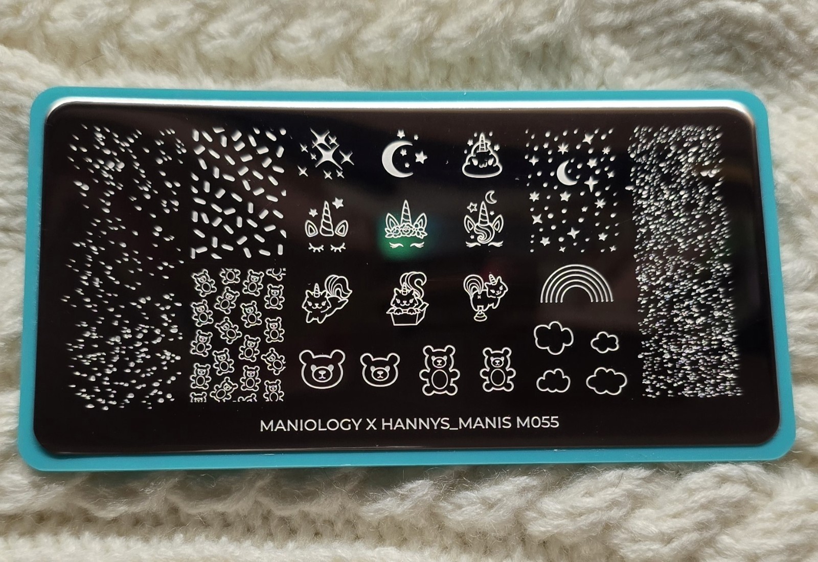 M055 Maniology X Hannys_Manis Sprinkles Unicorn Rainbow Nail Stamping Plate
