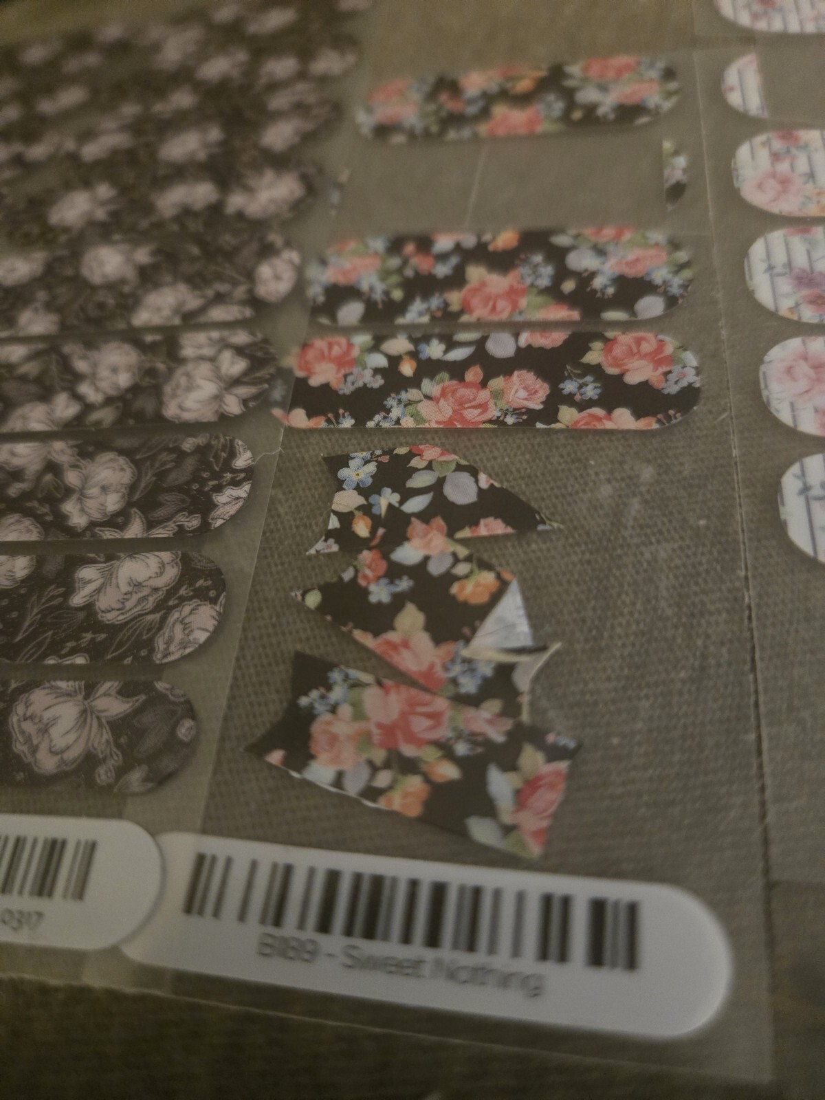 Lot Of Jamberry Vinyl Wrap In florals