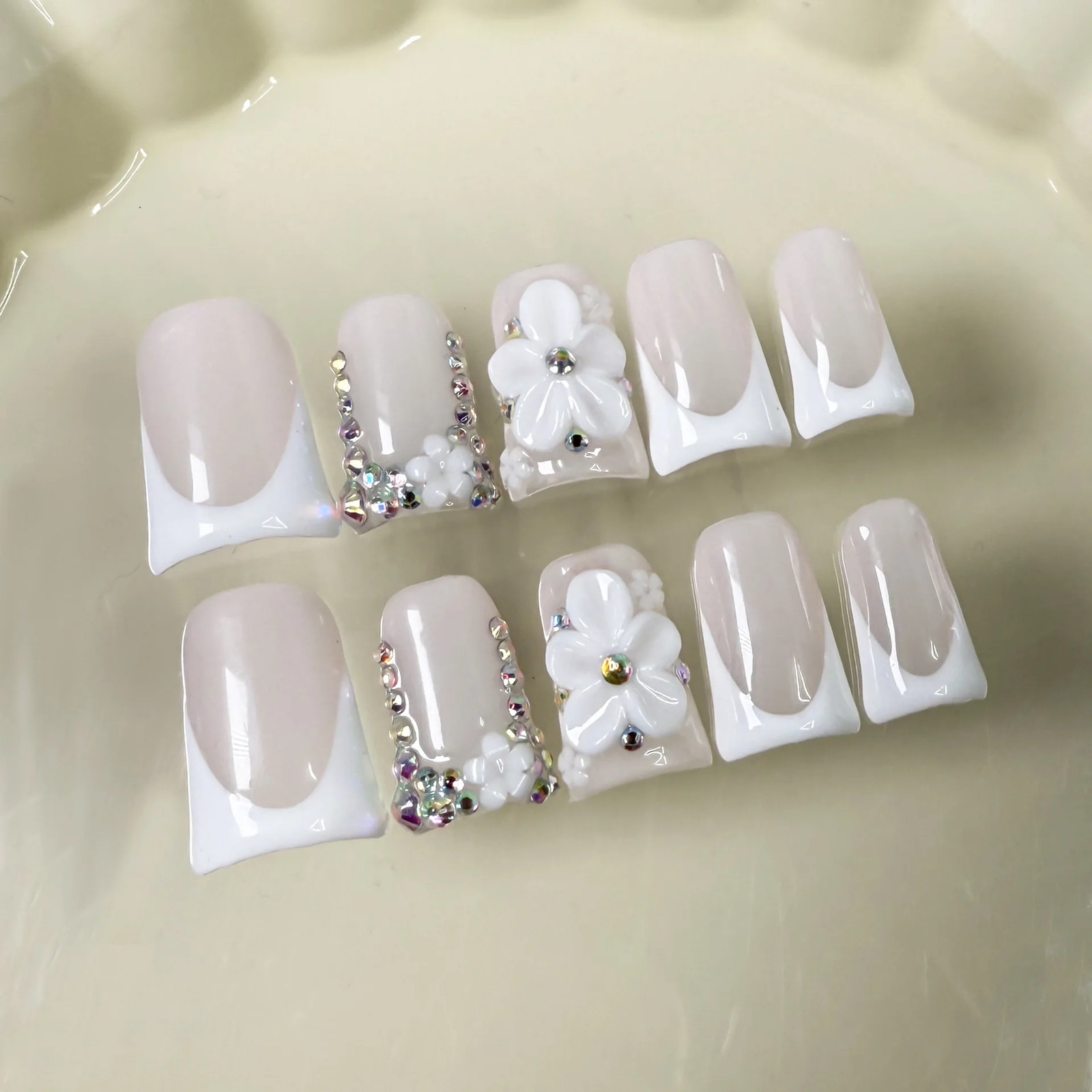 10pcs Handmade Press on Nails Art Simple White French Short Fake Nail Wearable