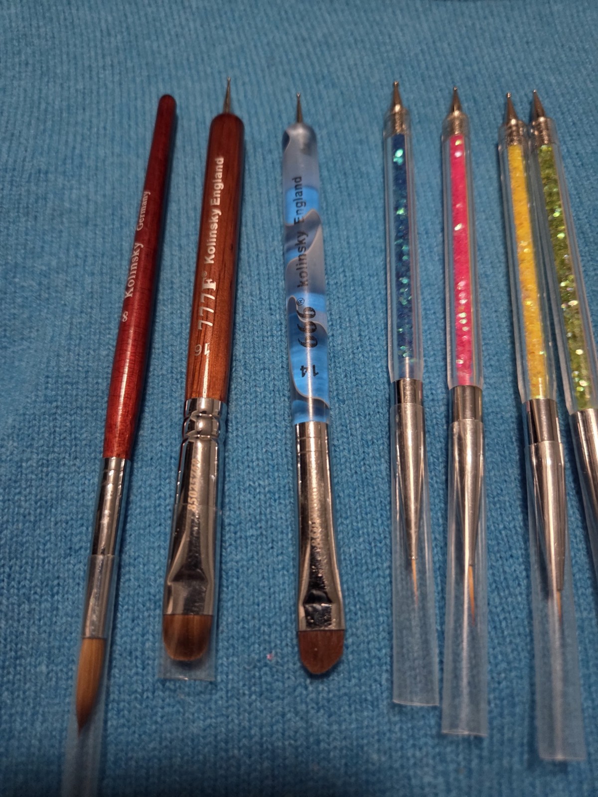 KIT DE PINCELES Y GLITTER FOR MANICURA / NAIL ART. New