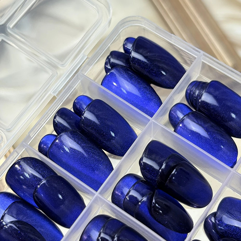 30 Pcs Sparkly Medium Oval Dark Blue Cat Eye Glossy Full Cover Artificial Press