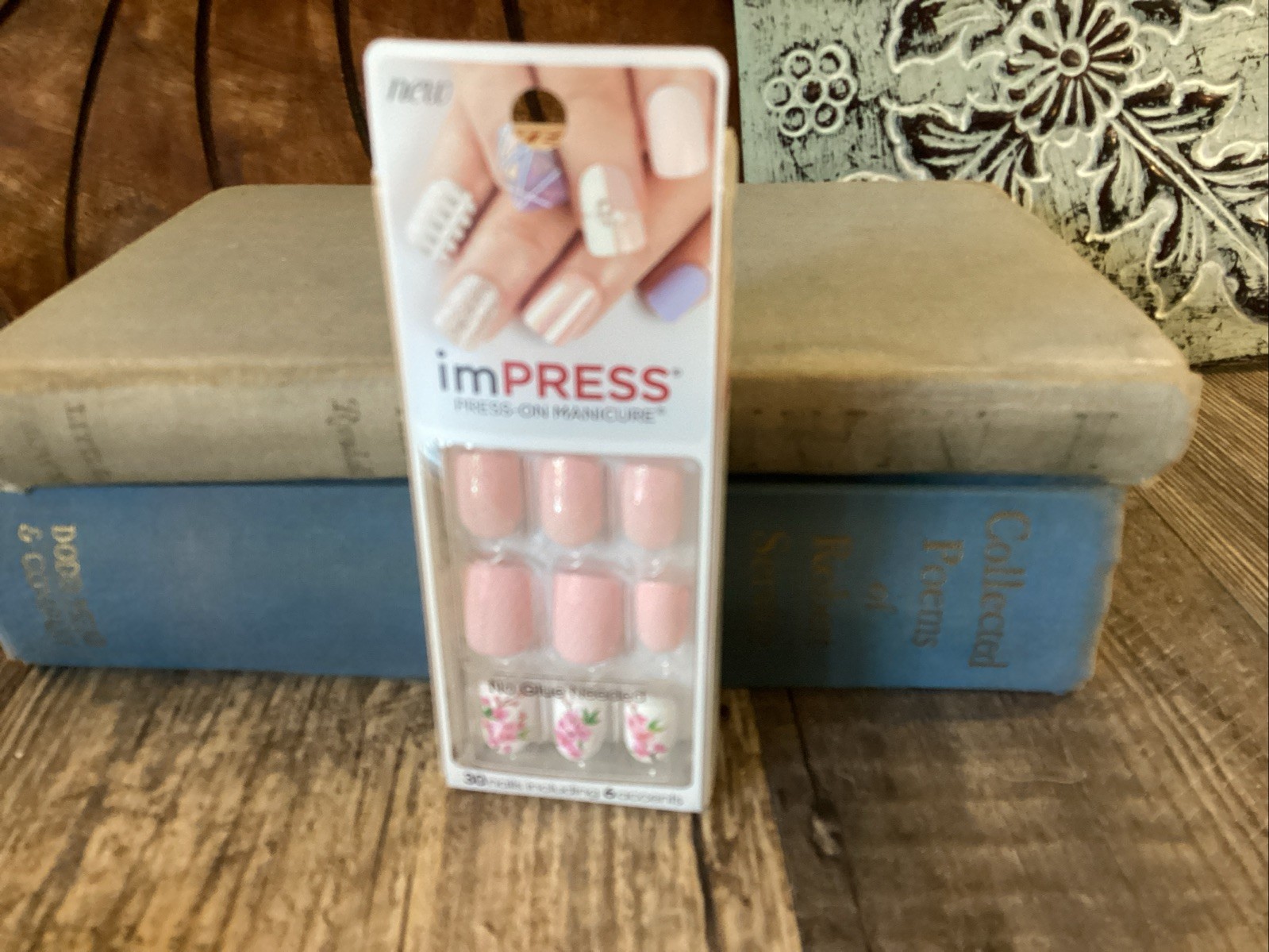 KISS imPRESS”Lucky” Short Length Press-On Manicure Nails