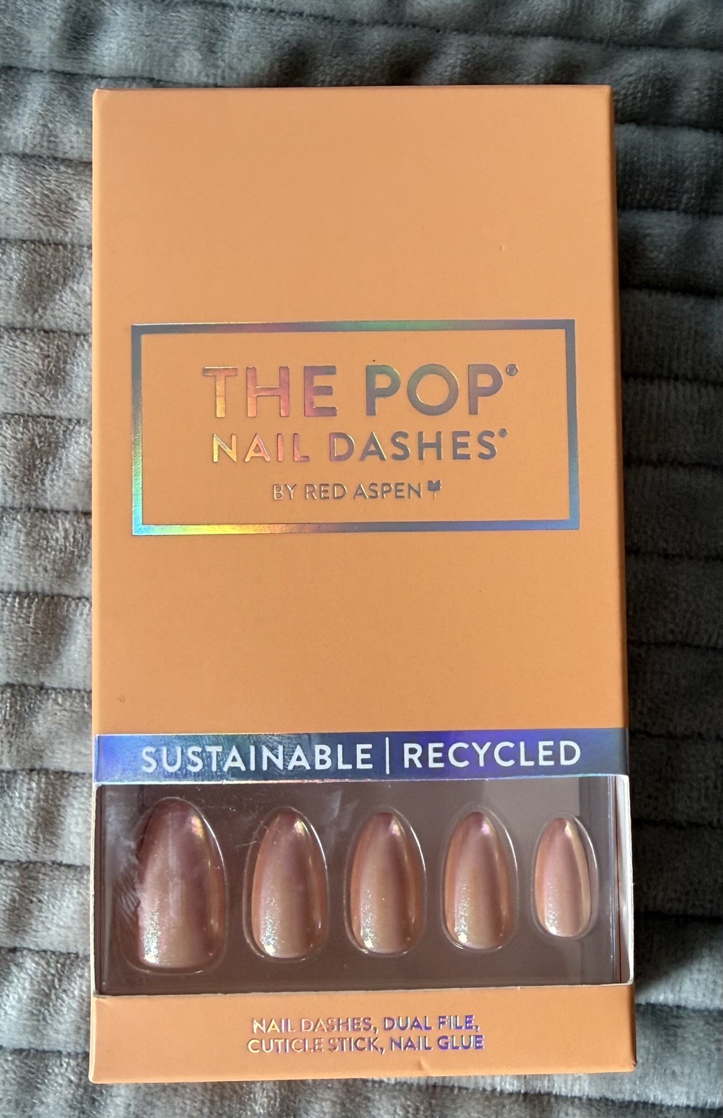 Red Aspen Press On Nails, Medium Almond, Peach Rings, Patrice