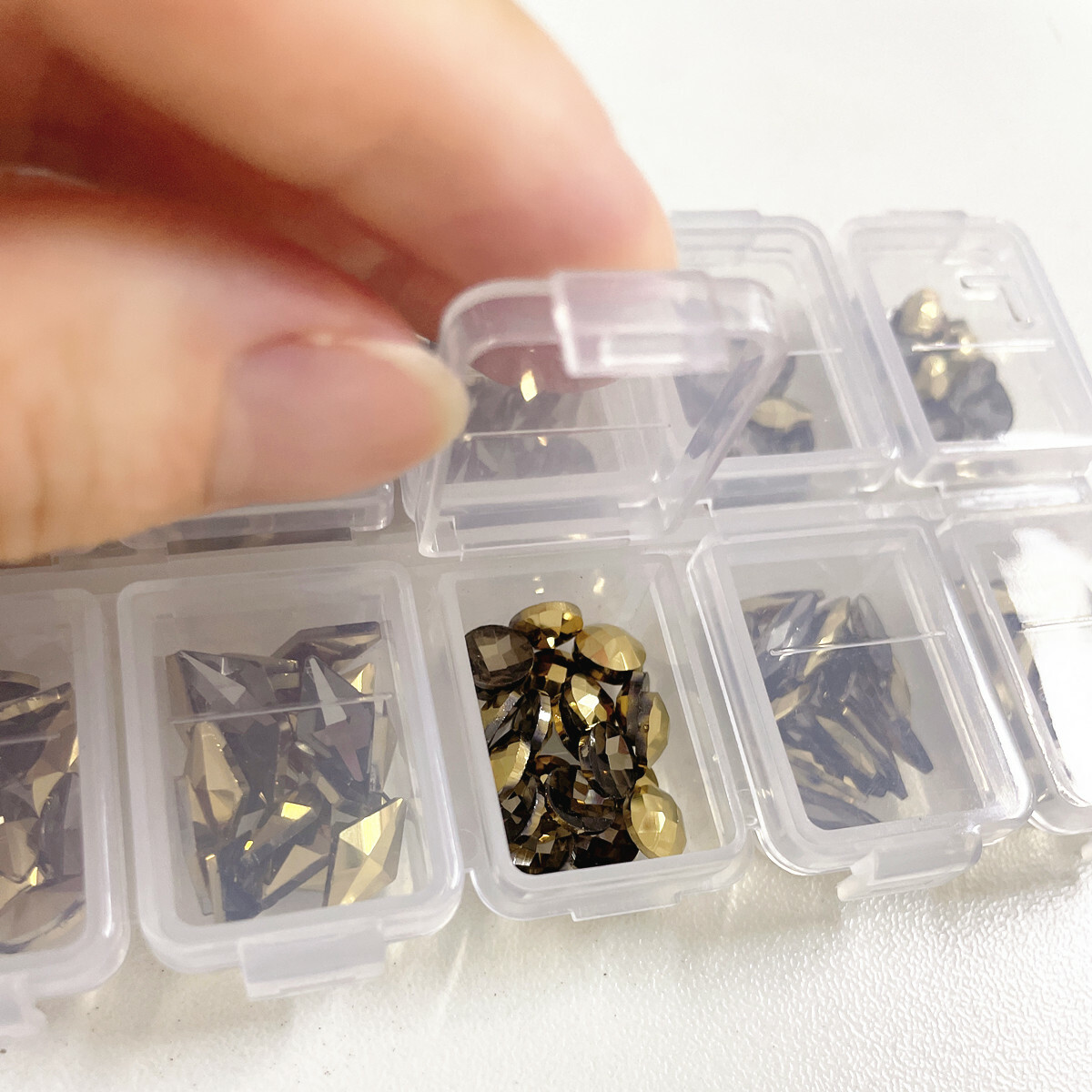 12Grid/Box 3D Nail Art Rhinestones Mix Size Flatback Glitter Diamonds Tips Decor