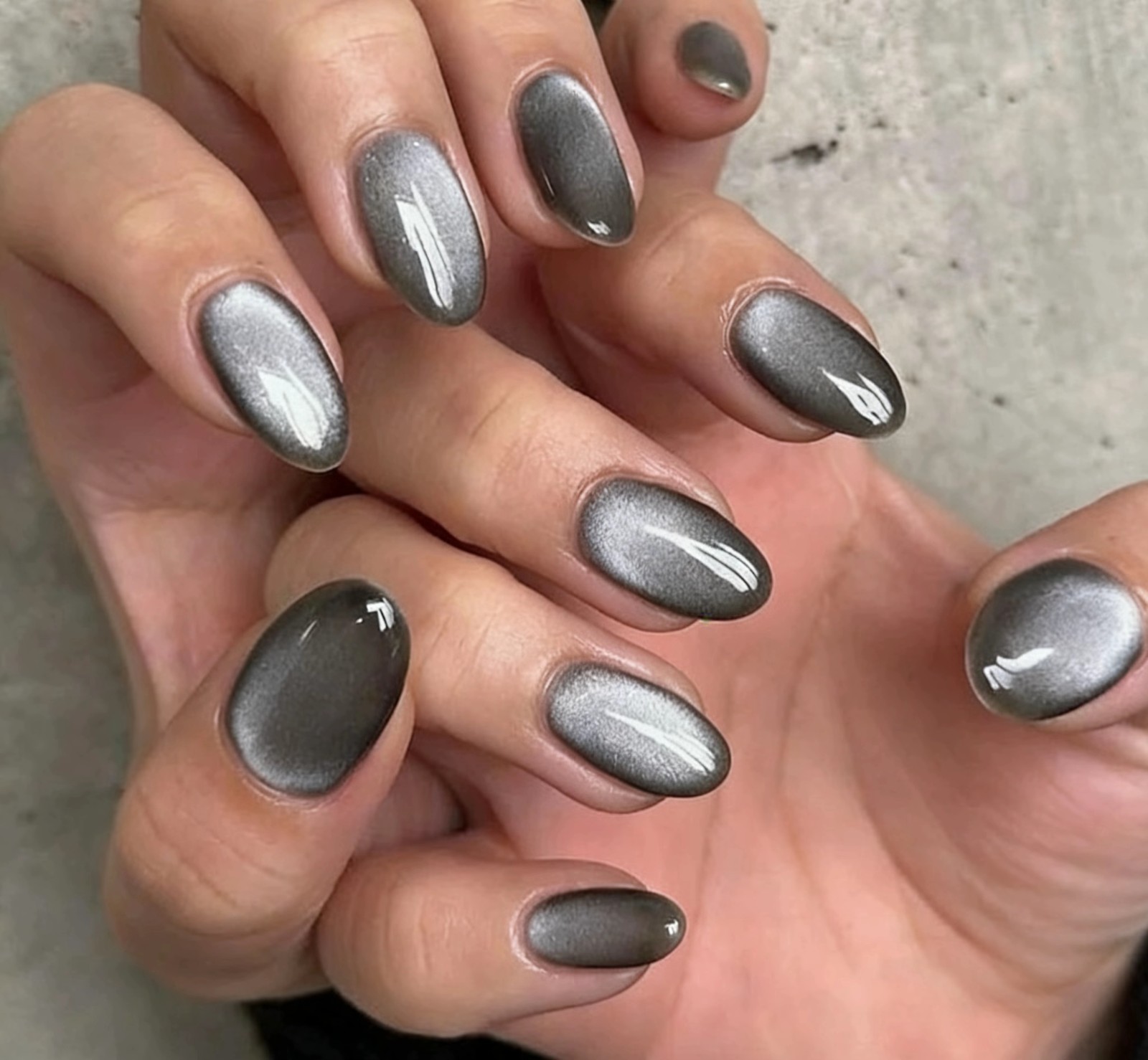 24pcs Simple Grey Cat Eye Press-On Nails, Short Round Shape