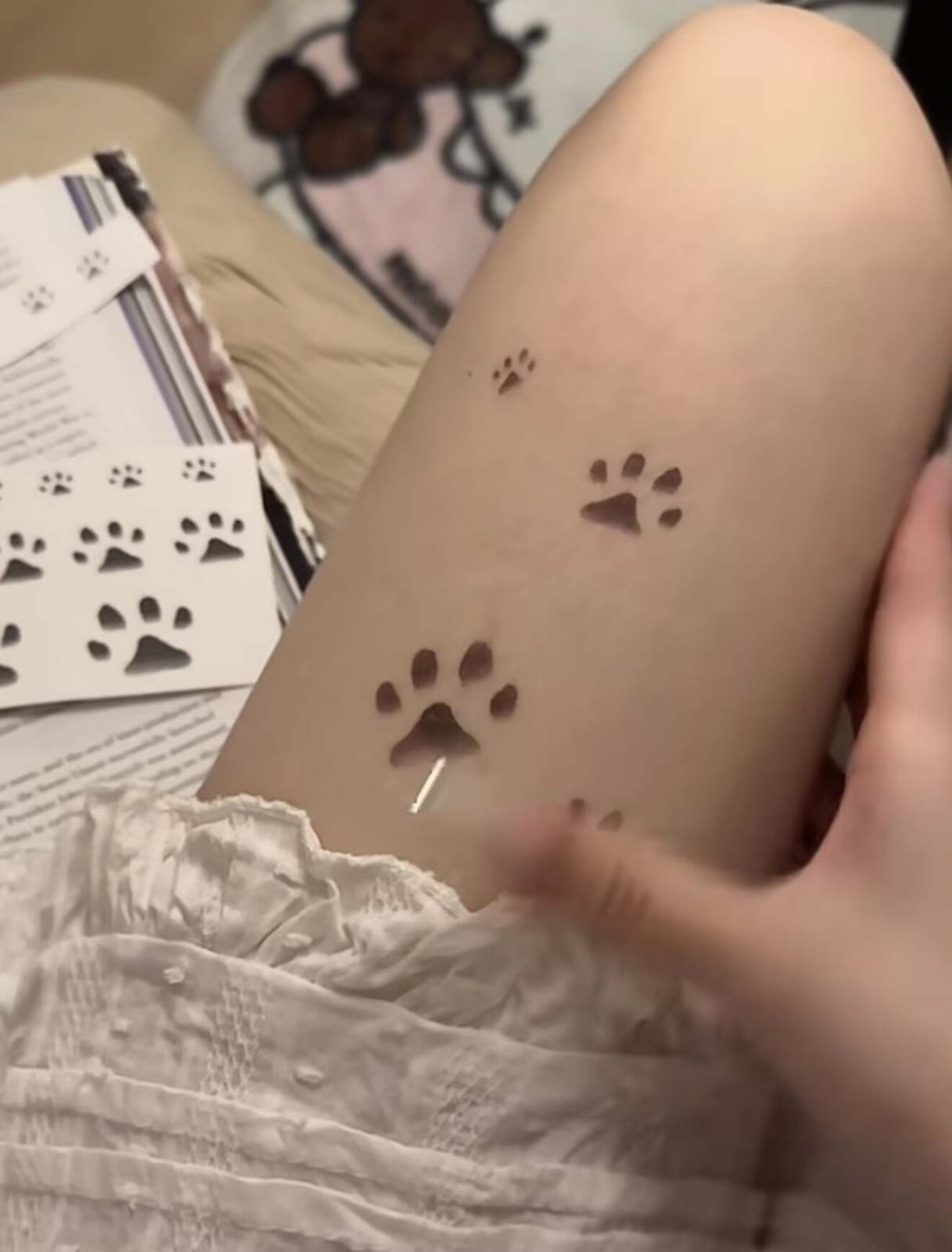 4pcs Warm Up Color Changing Cat Paw Tattoo Stickers Temperature Sensitive NH13