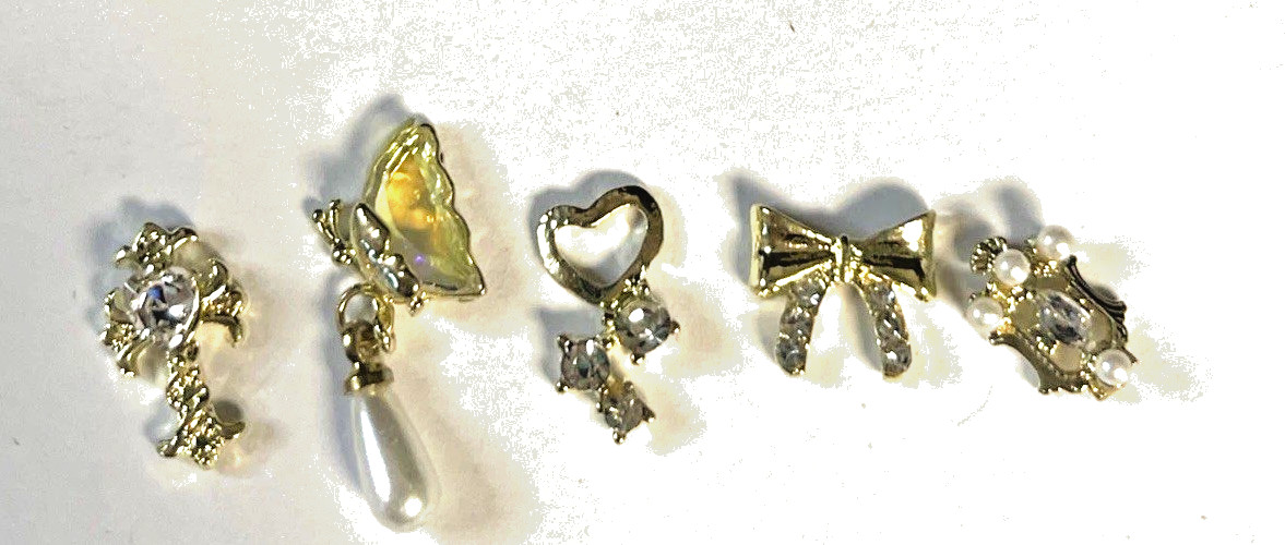 Nail Jewelry 5 Rhinestones Pearl New