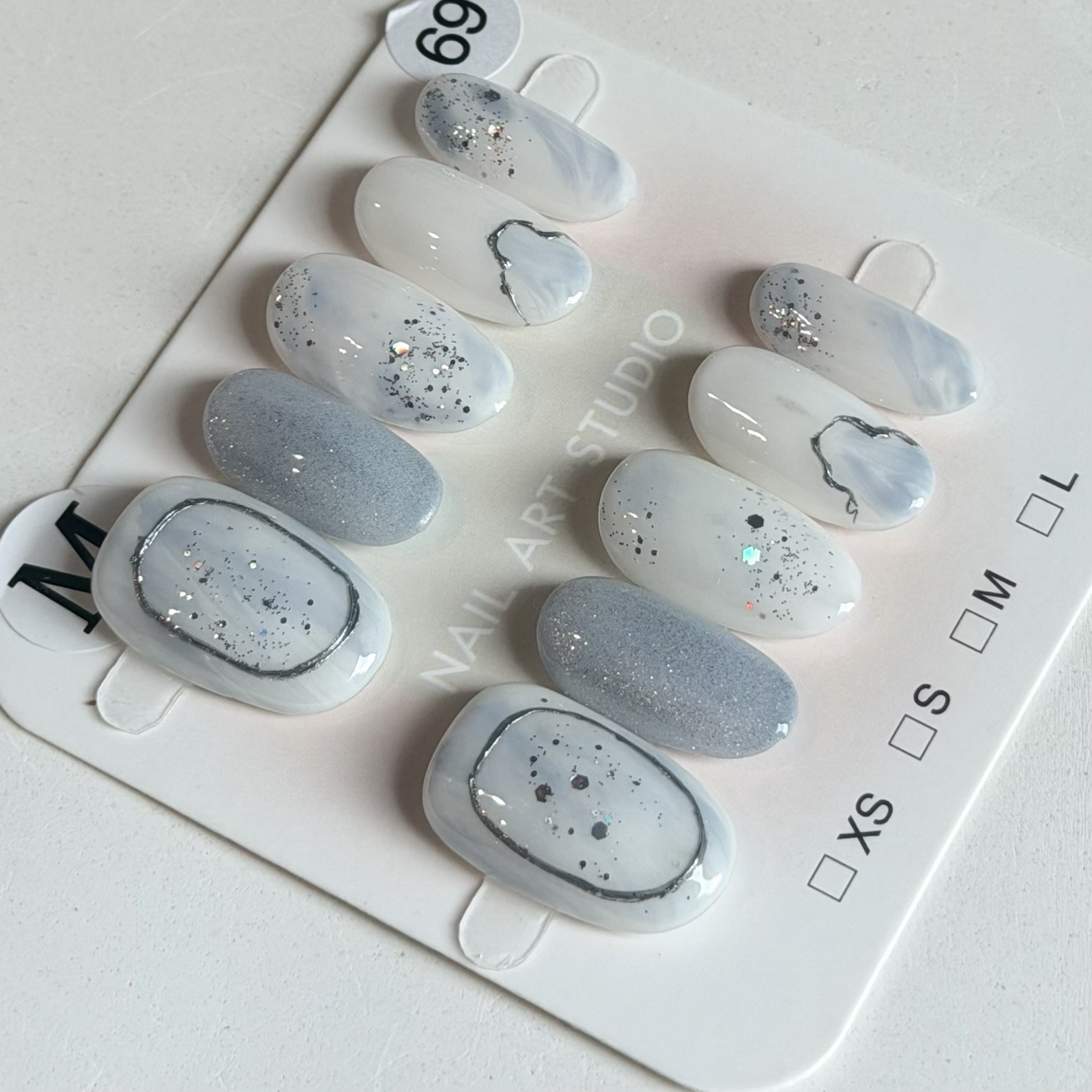 Handmade Blue Ombre Press-On Nails Short Oval Reusable Fake Nail Size M