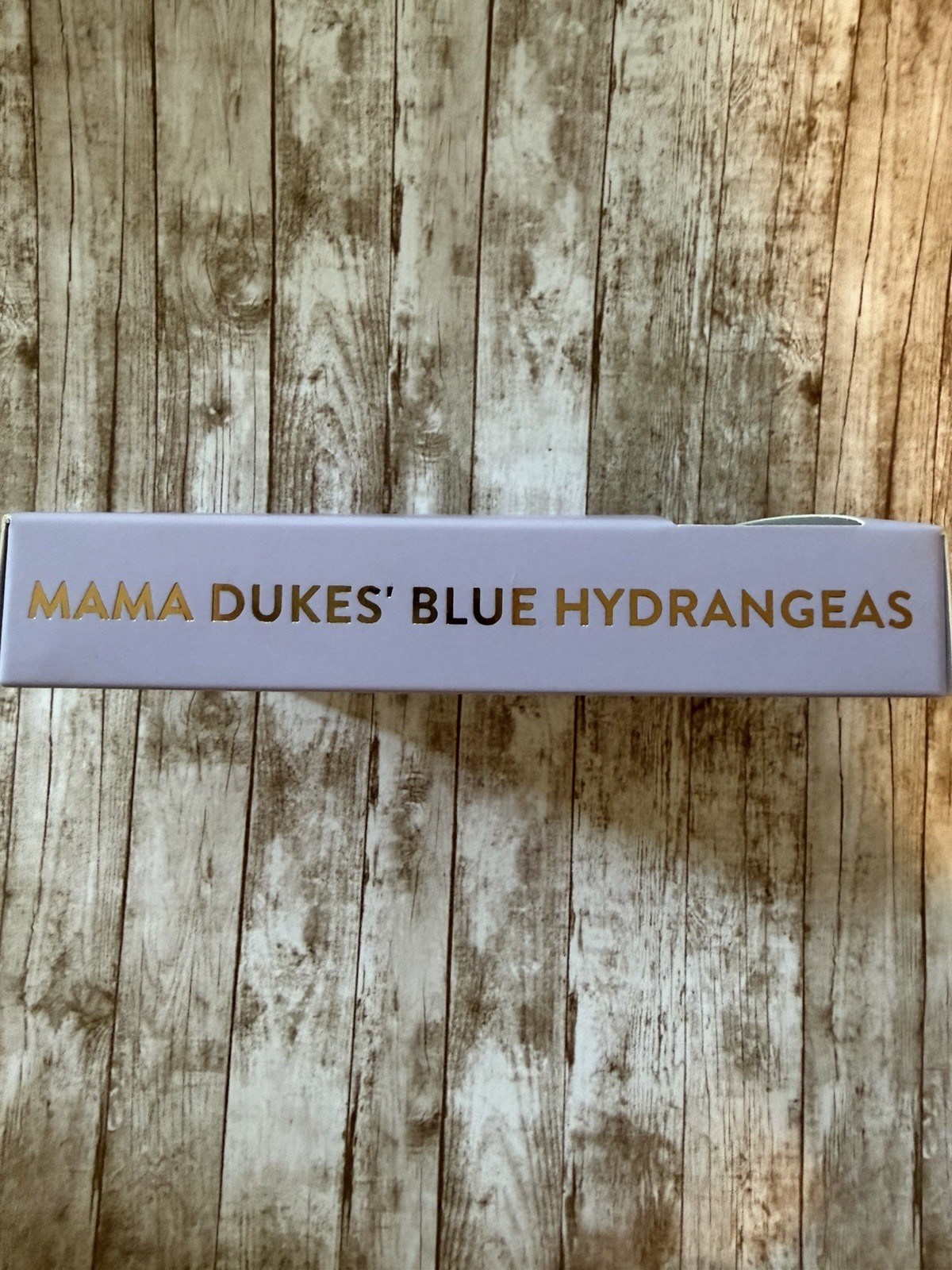 Red Aspen Mama Dukes’ Blue Hydrangeas Short Coffin
