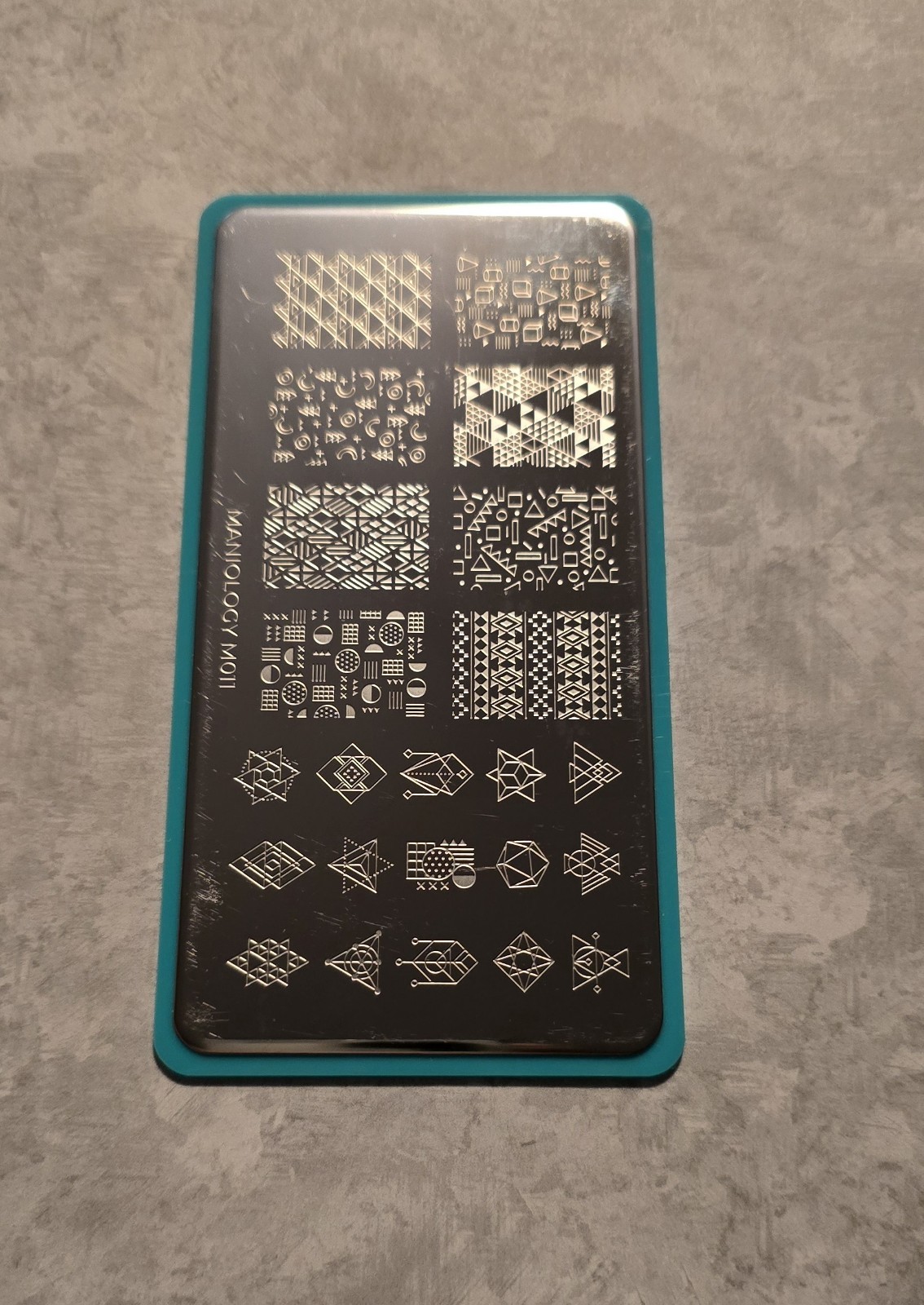 Maniology M011 80’s Vintage Retro Crystal Sprinkle Pattern Shapes Nail Stamp