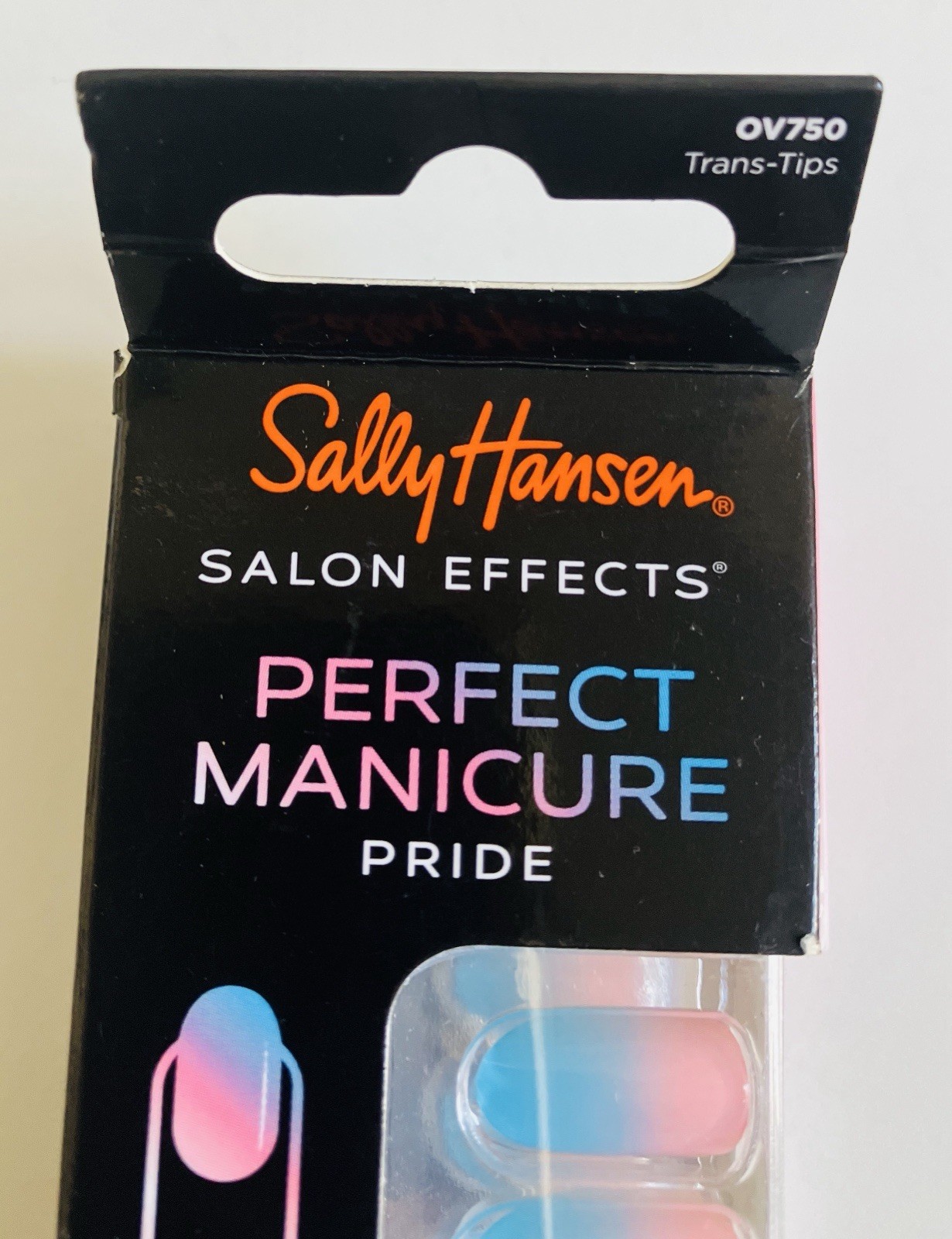 Sally Hansen Perfect Manicure Pride 24 Oval Nails