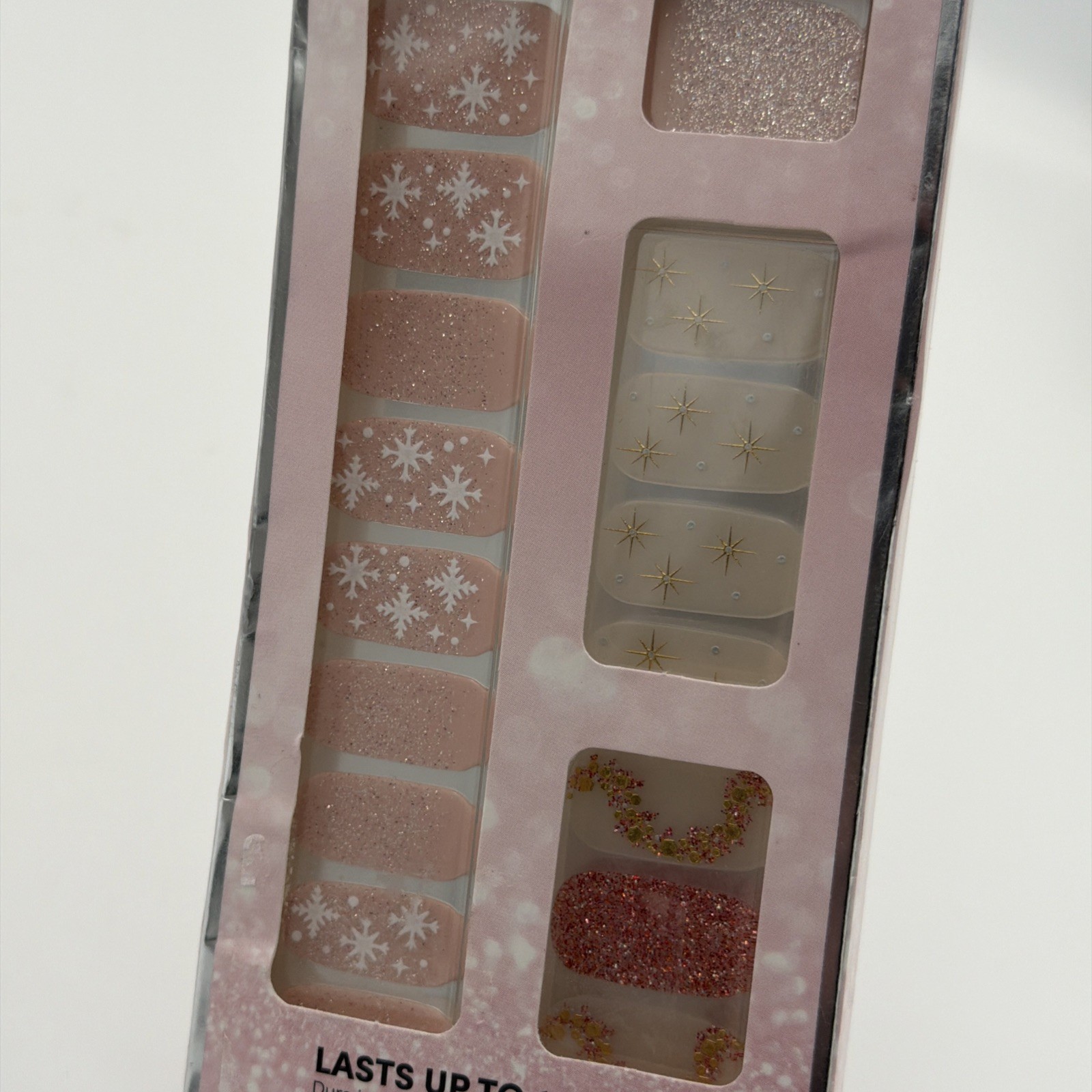 Dashing Diva Gloss Ultra Shine Gel Palette 32 Nail Strips SugarPlum Dance – NEW