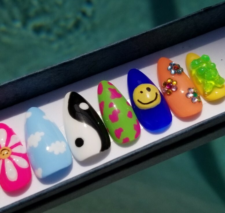 Custom Press On Nails Kidcore Smileys Rainbow Trippy Neon Hard Gel Short Almond