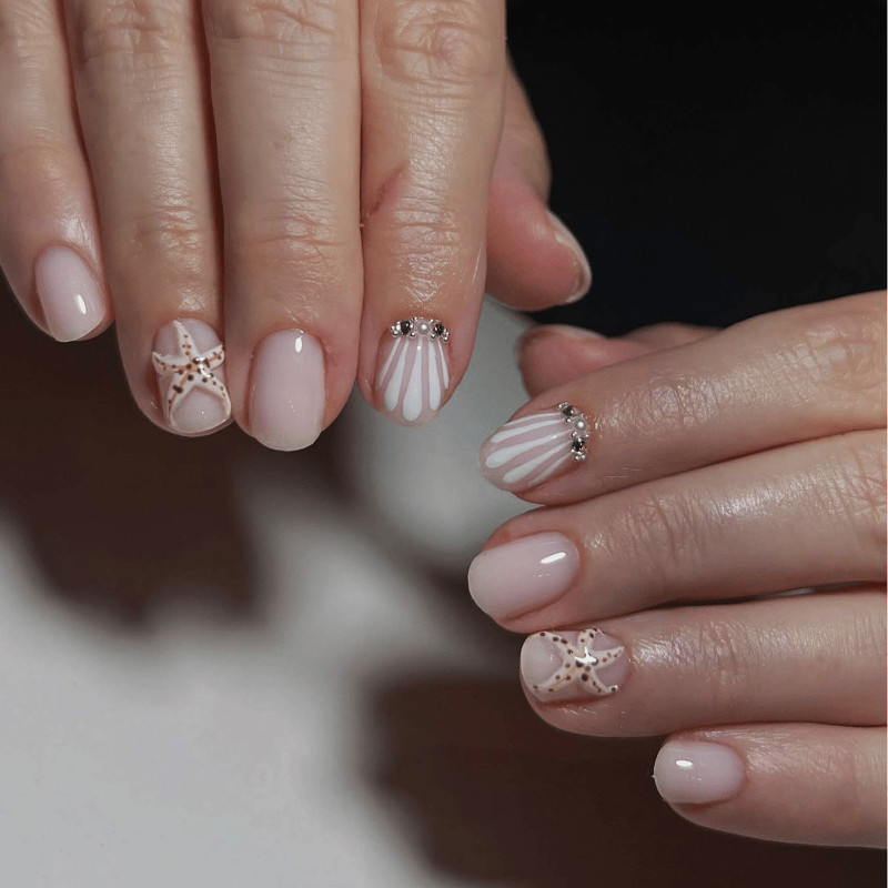 48Pcs-Short Oval Nude Seashell Starfish Tiny Rhinestone Press on Nails Set