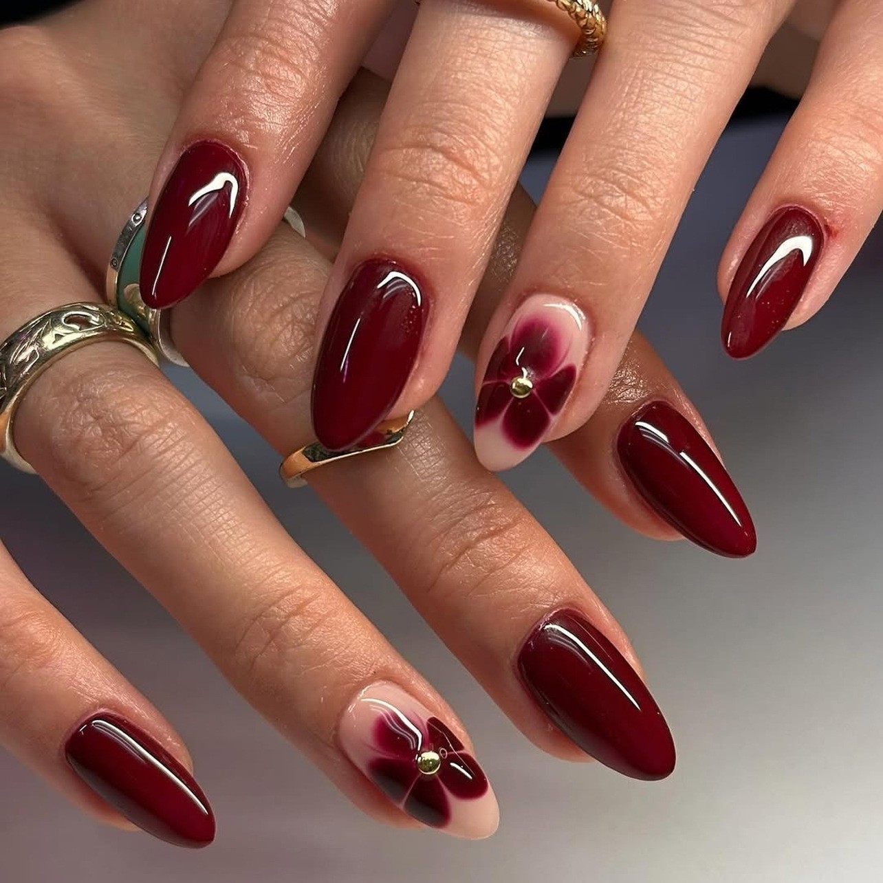 Maroon Red Almond Press On Nails Minimalist Floral – 24 Pieces Short Nail Art