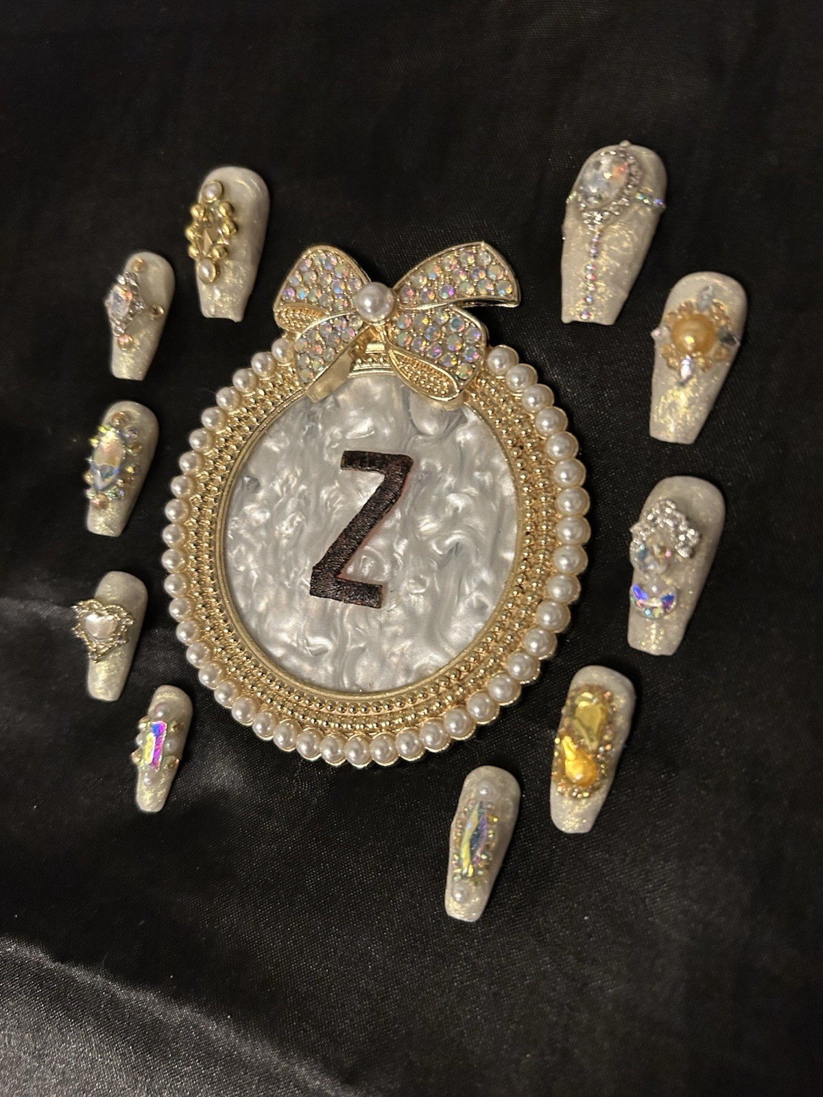 Z NAILZ! Handmade Off White Thread Shell Gel M Coffin W/Bling Press On Nails