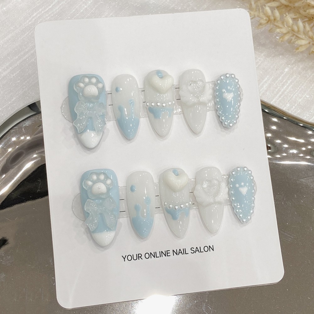 Adorable Press-On Nails Removable with 3D Cat Paw Bow and Heart Nail Art Design
