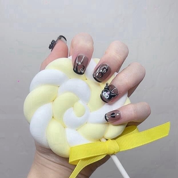 Press On Nails Black short (#008) – Easy-to-Apply