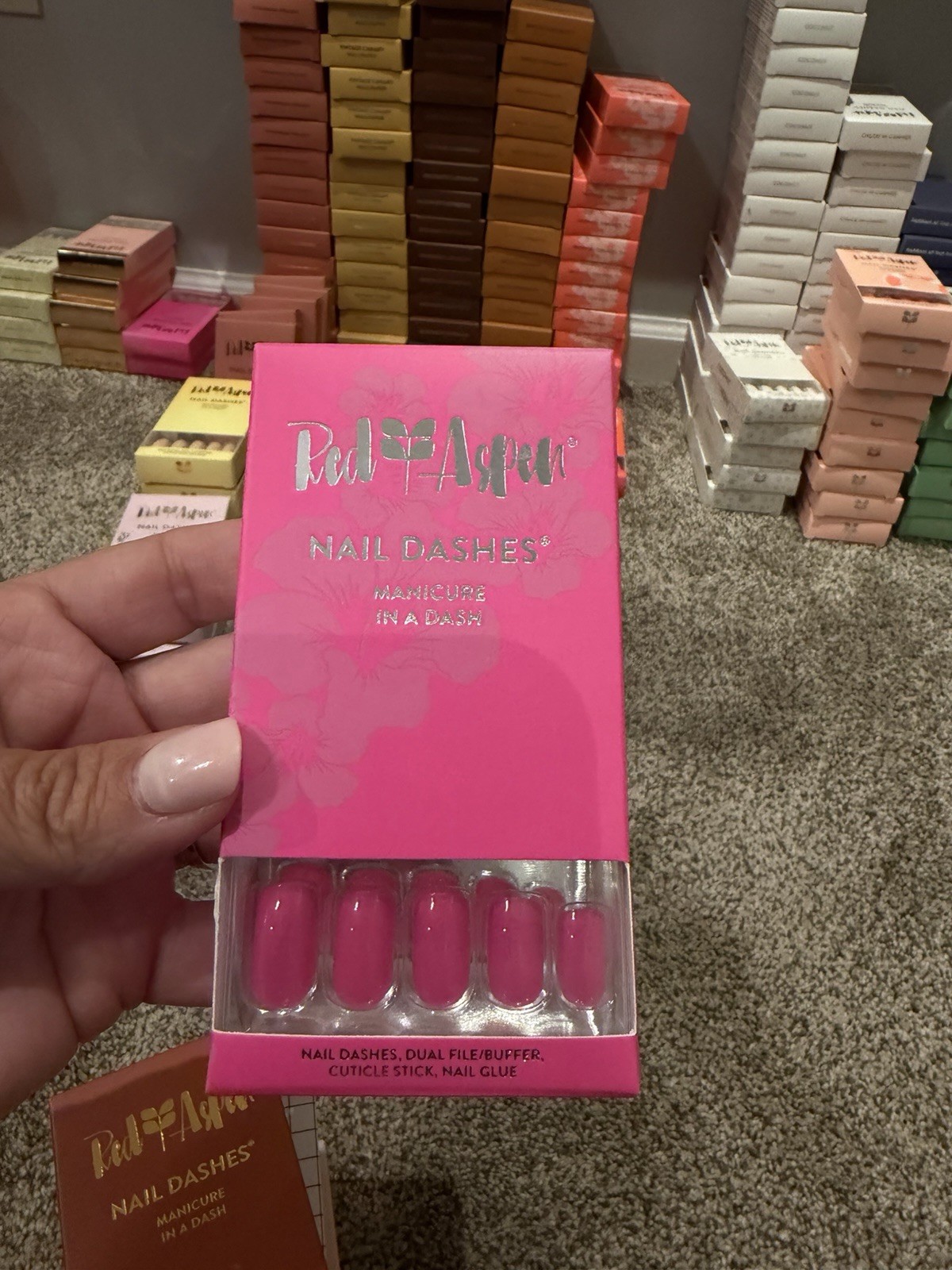 Red Aspen Nail Dashes