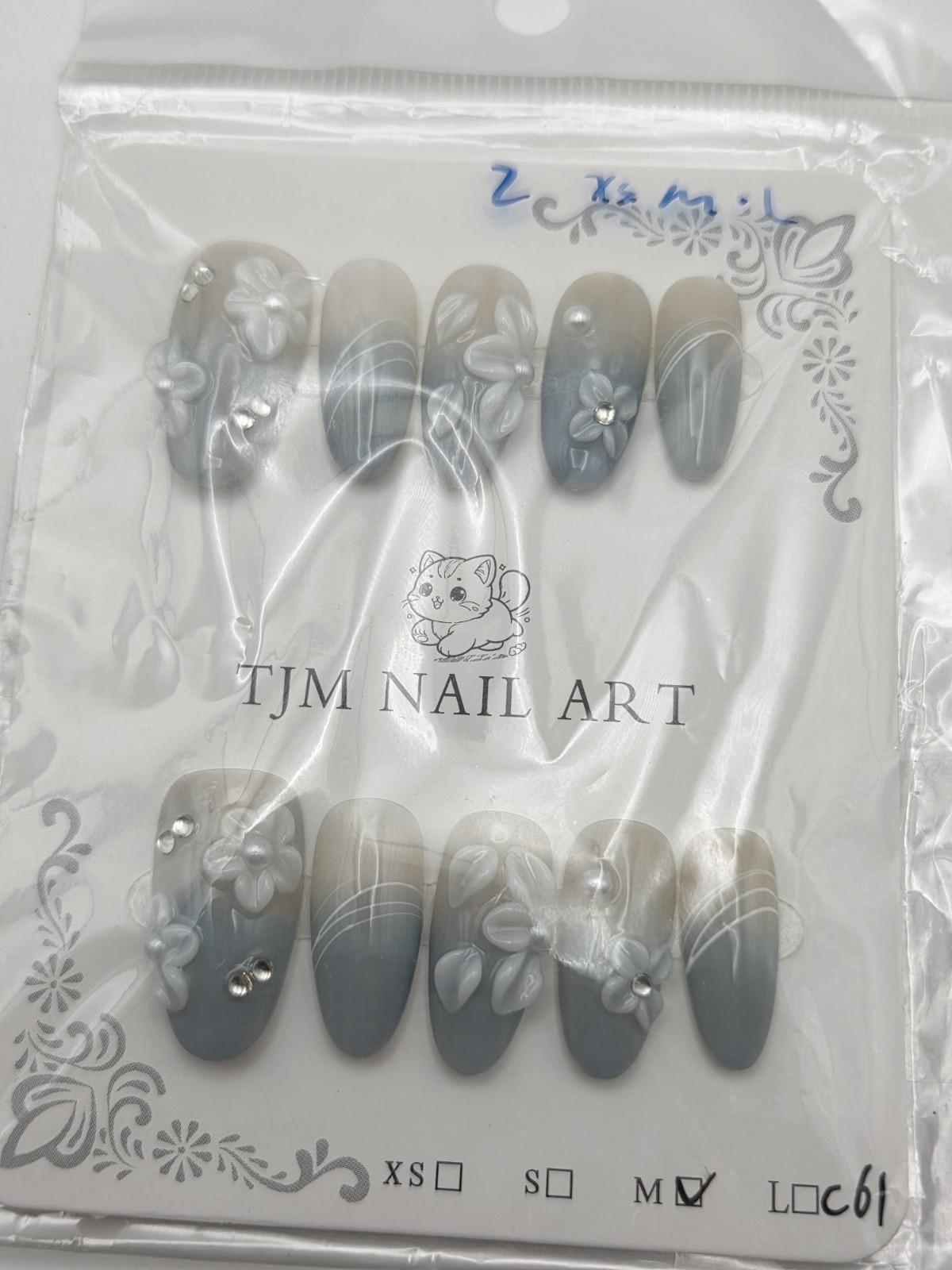 Press On Nails Round Shape Size M Long 3D Flowers