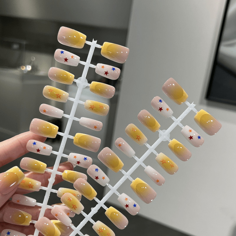 60pcs Short Square Press on Nails, Nude Yellow Gradient Color Star Gloss Nails