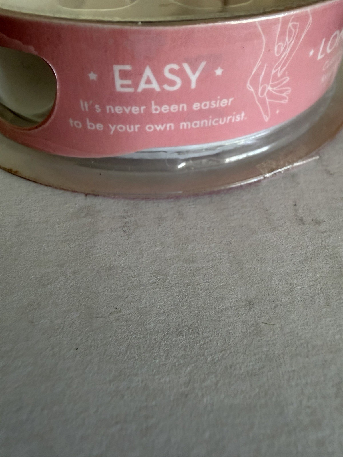 Press On Nails – Olive & June Instant Mani Oval Medium Pink Goldfish