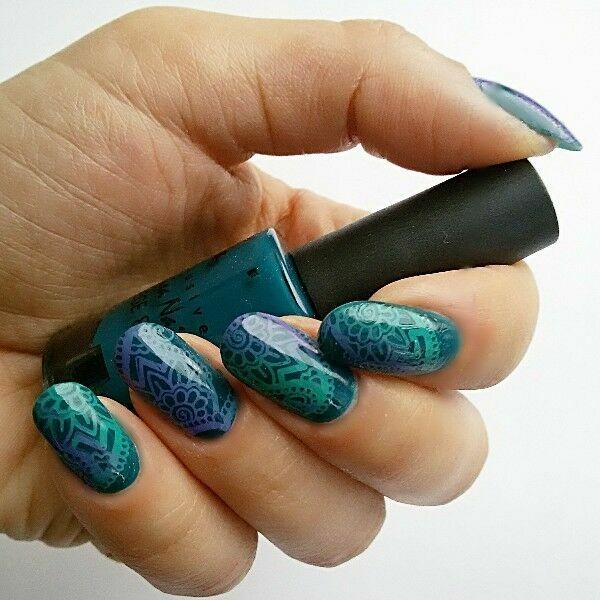 Nail Art Stamp Template Arabesque Flower Design Image Stamper Scraper Kit BP 98