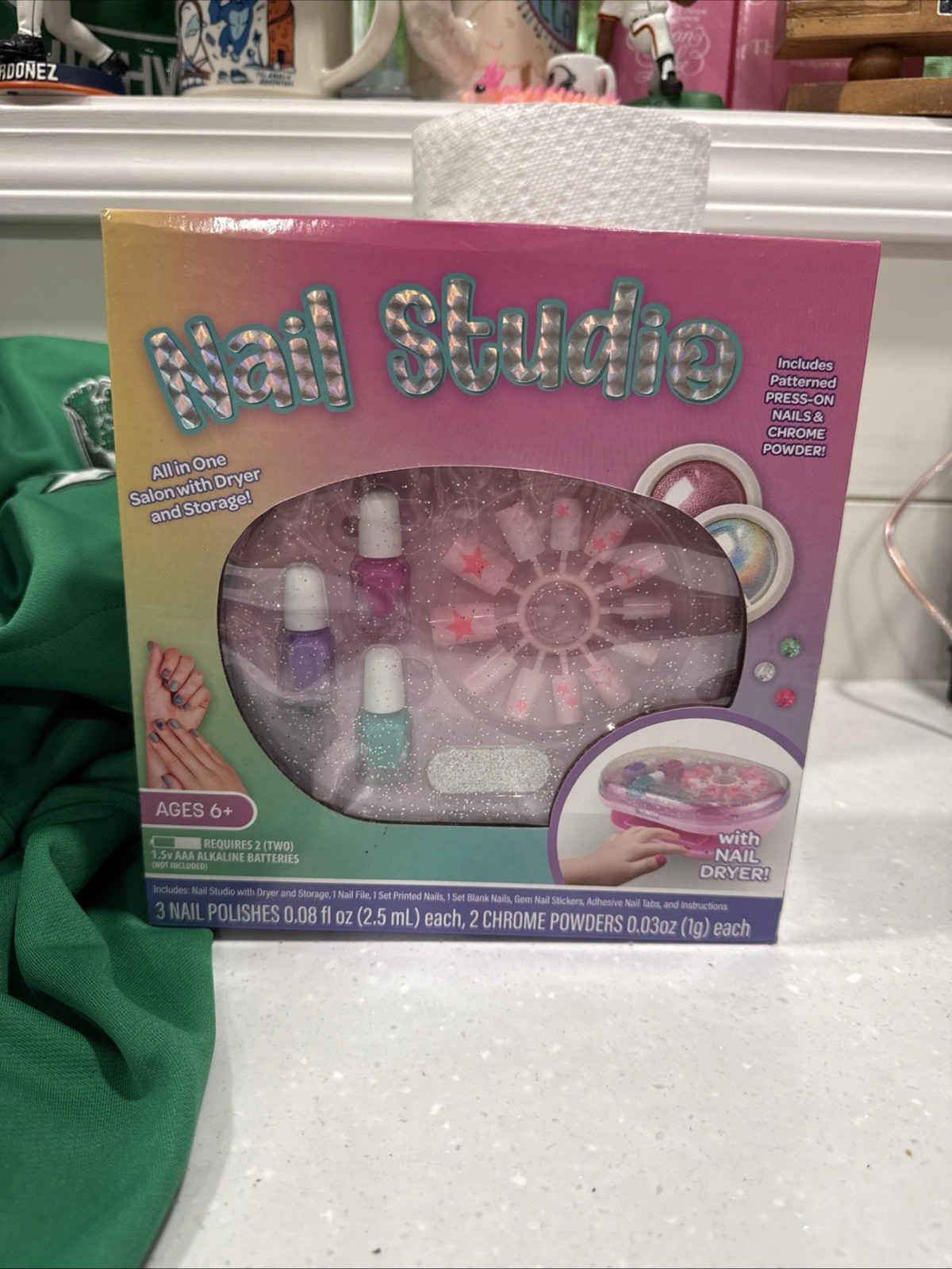 Nail Studio Art Set – Press-On Nails, Polish, And Powders NEW