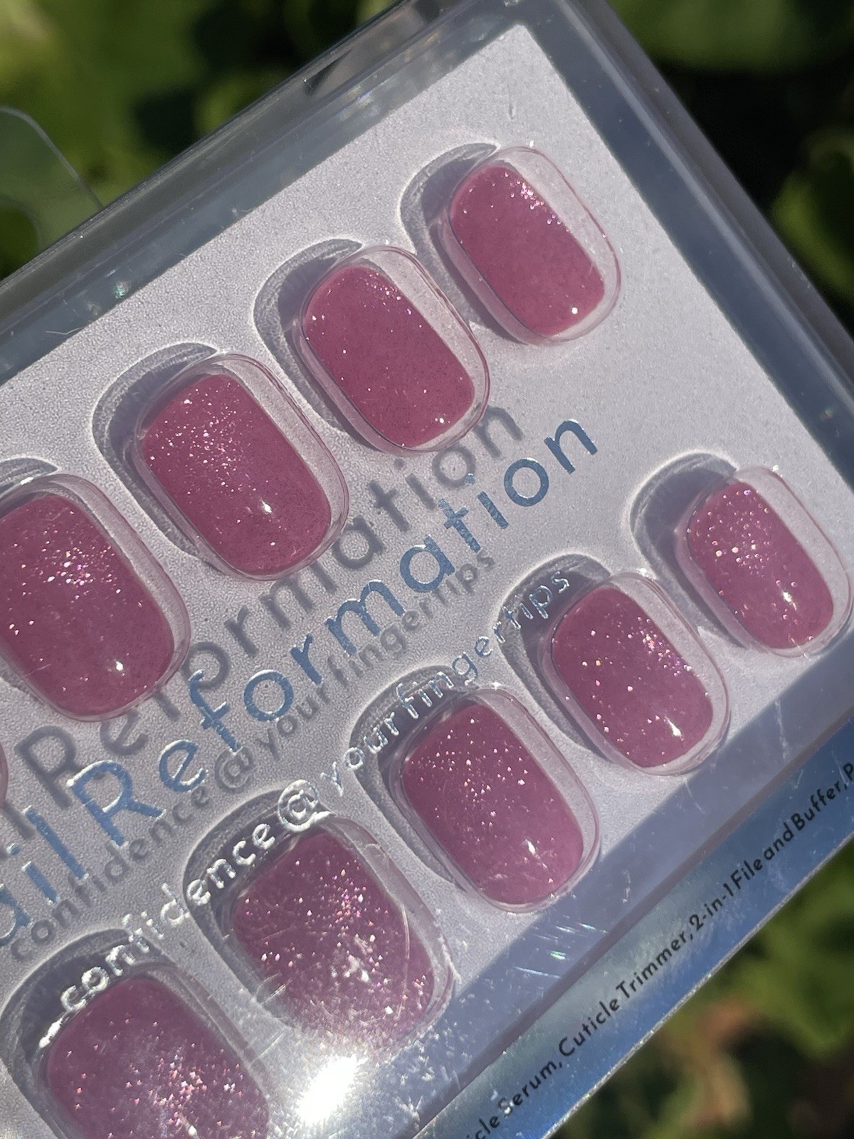 Salon Quality Nail Reformation 30 Pieces Of Press On Nail S002 Pink Glittery