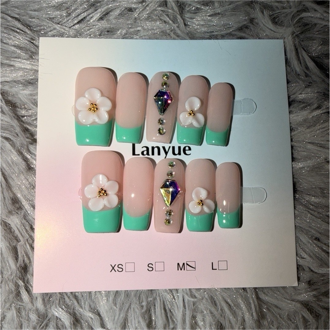 Lanyue Mint Green Nude French 3D Flower Sparkle Medium Square Press-On Nails