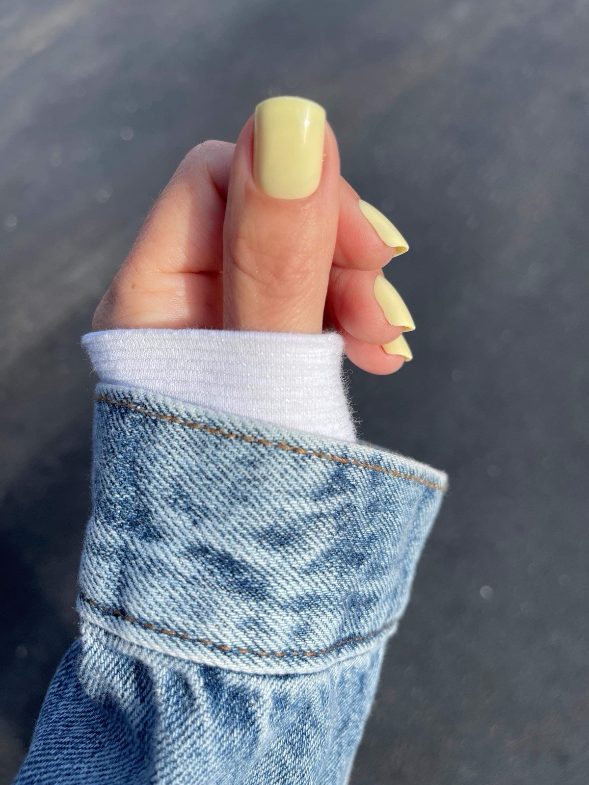 Red Aspen Press On Nails, Short Square, Sunny-Side Up